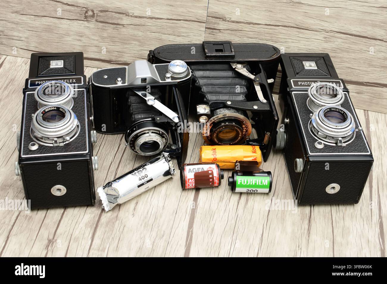 Fotocamere gemelle reflex e a cloche Foto Stock