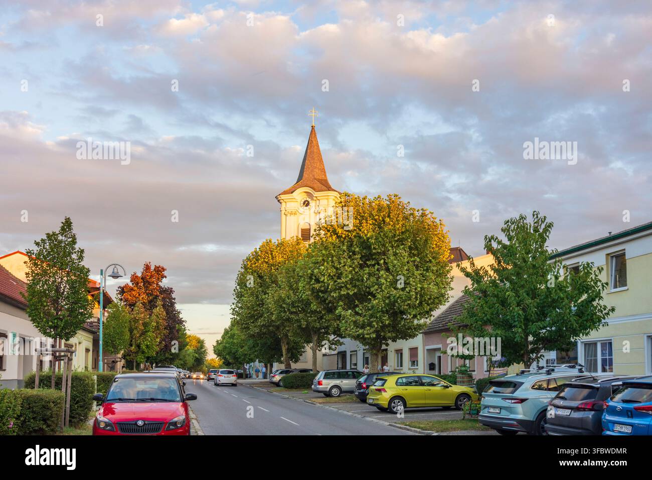 chiesa Podersdorf am See Podersdorf am See lago di Neusiedl lago di Neusiedl Burgenland Austria Foto Stock