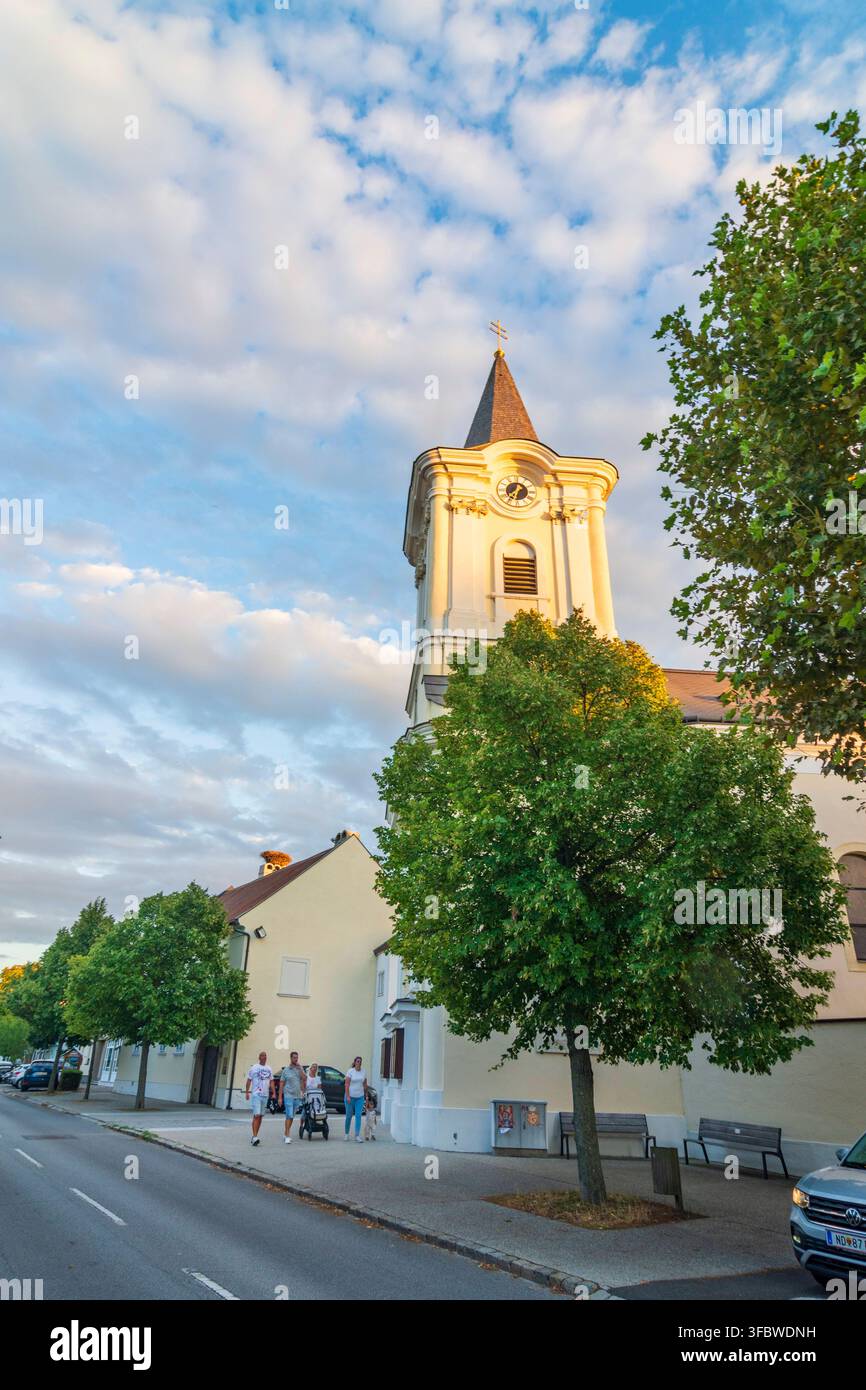 chiesa Podersdorf am See Podersdorf am See lago di Neusiedl lago di Neusiedl Burgenland Austria Foto Stock