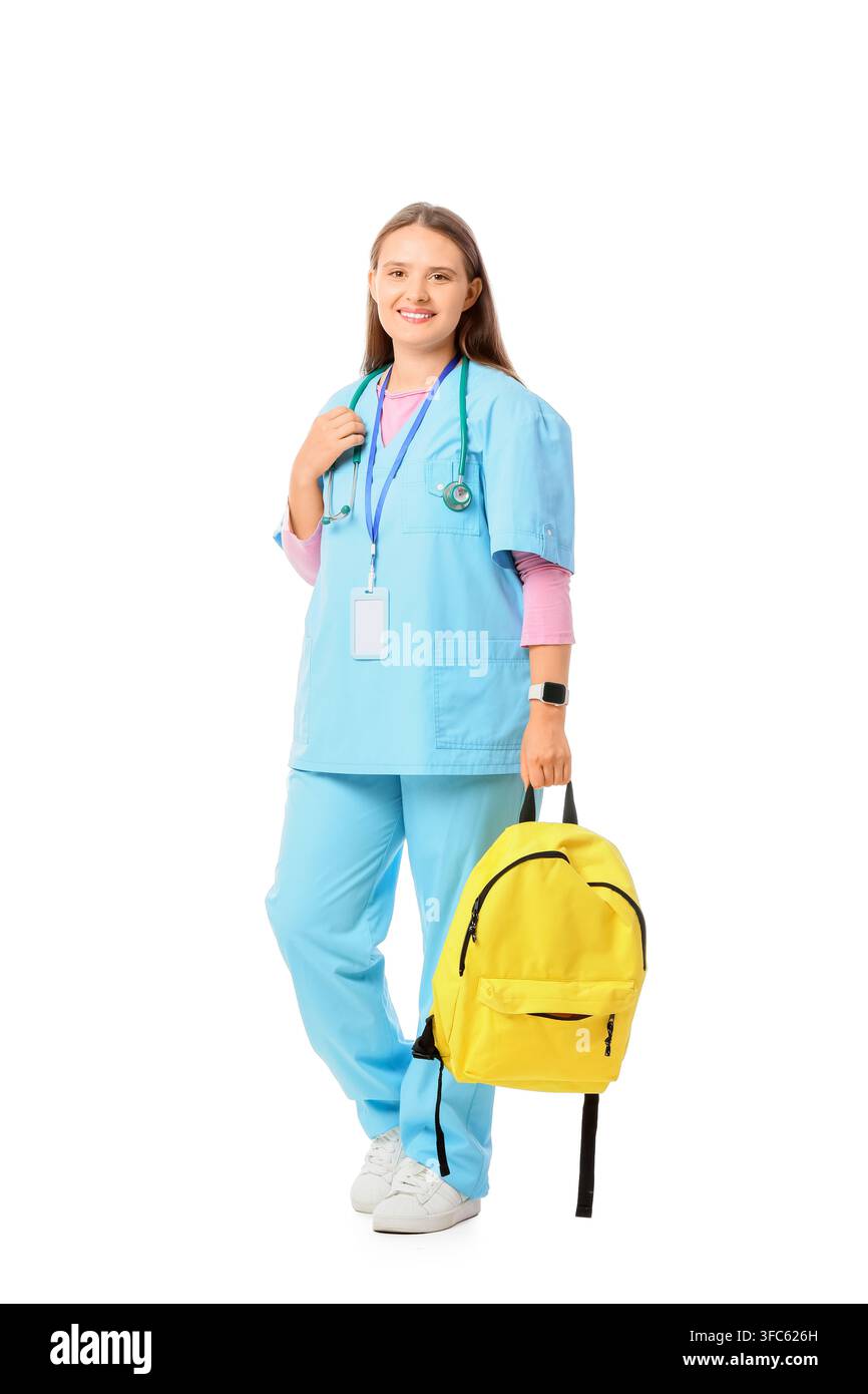 Studente di medicina o giovane medico con stetoscopio e zaino, formazione sanitaria e futuri professionisti della salute Foto Stock