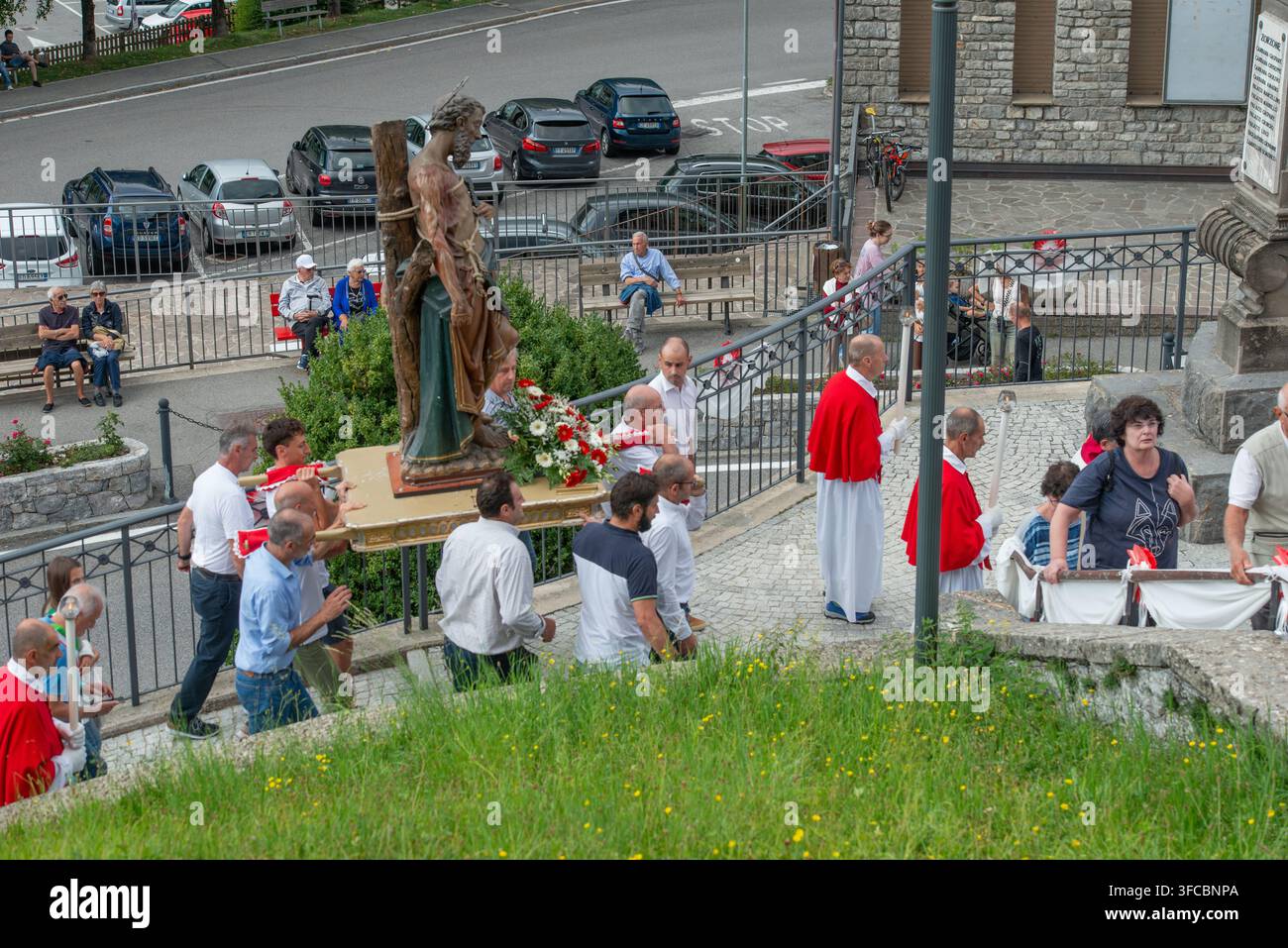 Oltre la collina Bergamo 24 agosto 2026: Processione per le strade della città in onore del patrono San Bartolomeo Foto Stock