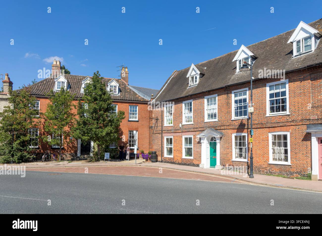 Edifici storici in Earsham Street, Bungay, Suffolk, Inghilterra, Regno Unito Foto Stock
