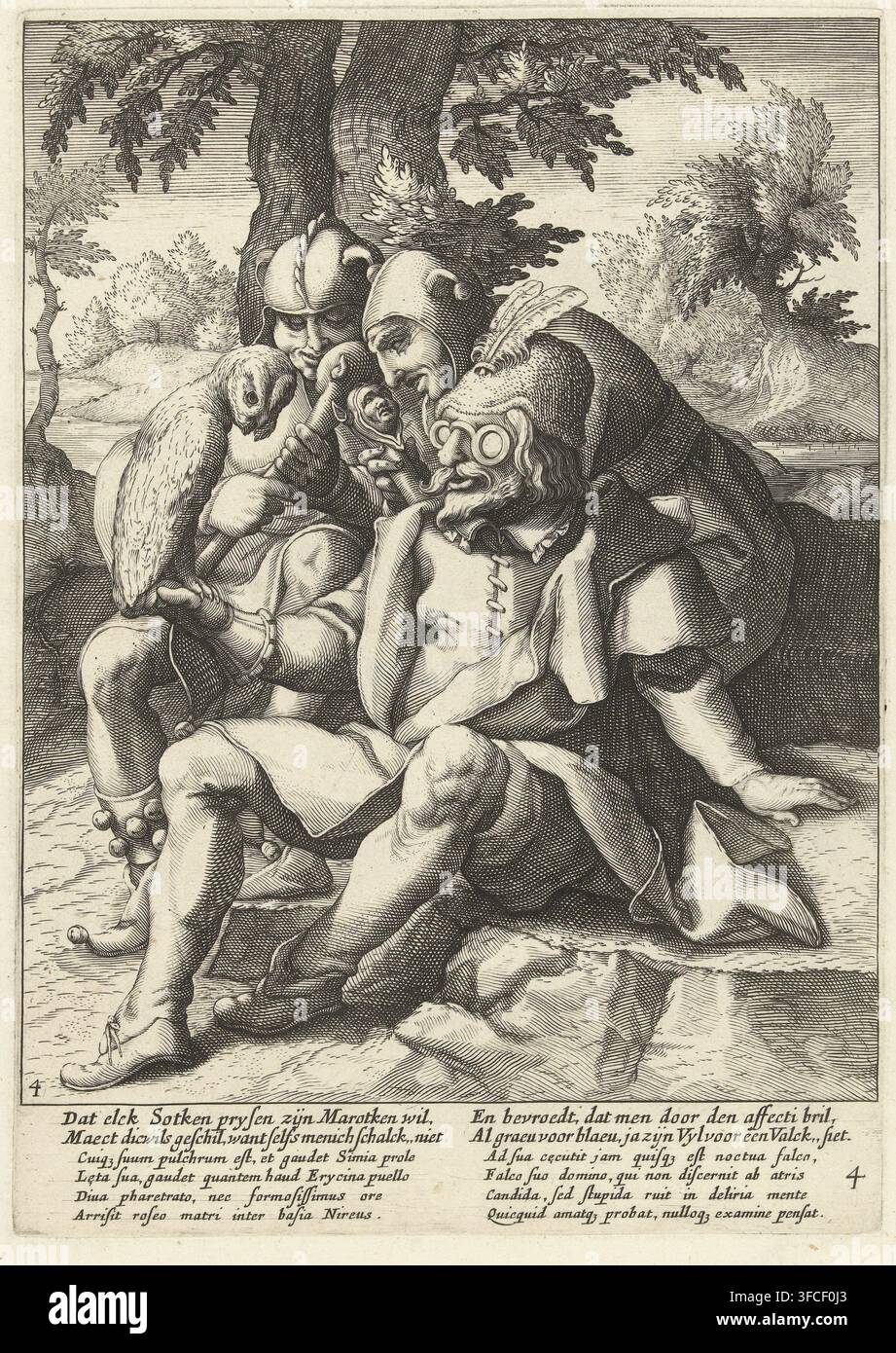 Tutti pensano che il loro gufo sia un falco, Proverbi di Karel van Mander, stampa, Numero di serie, 4, 6, Un uomo è seduto per terra e guarda attraverso gli occhiali il gufo sulla sua mano (e pensa di vedere un falco). Dietro di lui ci sono due giullari, ognuno tiene un marot (bastone da giullare). Il proverbio illustra l'idea che tutti pensano di avere o di essere il migliore. Sotto l'illustrazione c'è un verso olandese e un verso latino esplicativo di Franco Estius., didascalia: 'Che ogni pazzo voglia lodare il suo piccolo martire, spesso causa disputa, perché anche molti furfanti non lo fanno, E si rendono conto, che attraverso lo spettacolo' Foto Stock