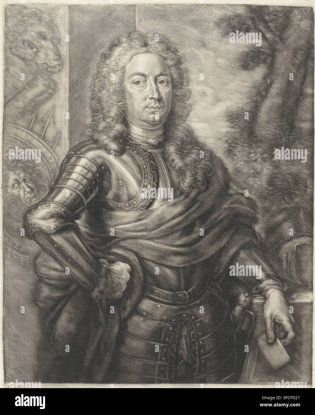 Ritratto di Johan Raye van Breukelerwaard, stampa, Johan Raye van Breukelerwaard in armatura. Fu governatore generale del Suriname dal 1735 al 1737., incisore: Johannes van Vilsteren, Paesi Bassi settentrionali, 1740, carta, mezzotinta, prova d'stampa, altezza 260 mm x larghezza 205 mm, persona, Johan Raye van Breukelerwaard, armatura., Un ritratto monocromo di un uomo mostrato dalle cosce verso l'alto che indossa un'armatura di piastre ornata e un mantello drappeggiato, i suoi lunghi capelli ricci incorniciano un volto composto con un'espressione neutra; un braccio è piegato con una manica guantata e l'altro poggia su una superficie mentre tiene un oggetto rettangolare Foto Stock