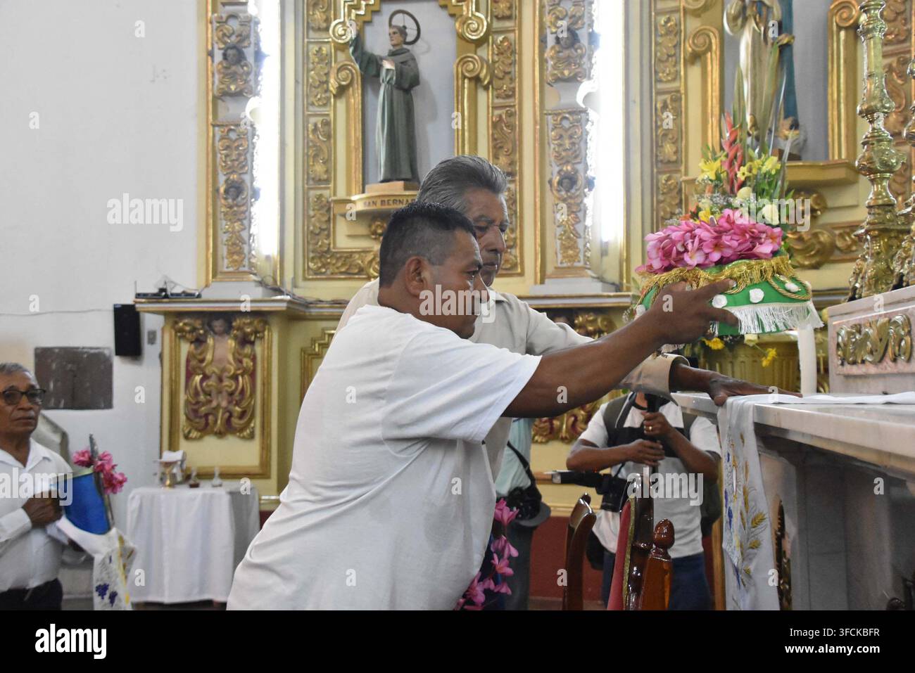 La Cofradía a Izúcar de Matamoros, Puebla è un evento colorato che dura tutto il giorno. Foto Stock
