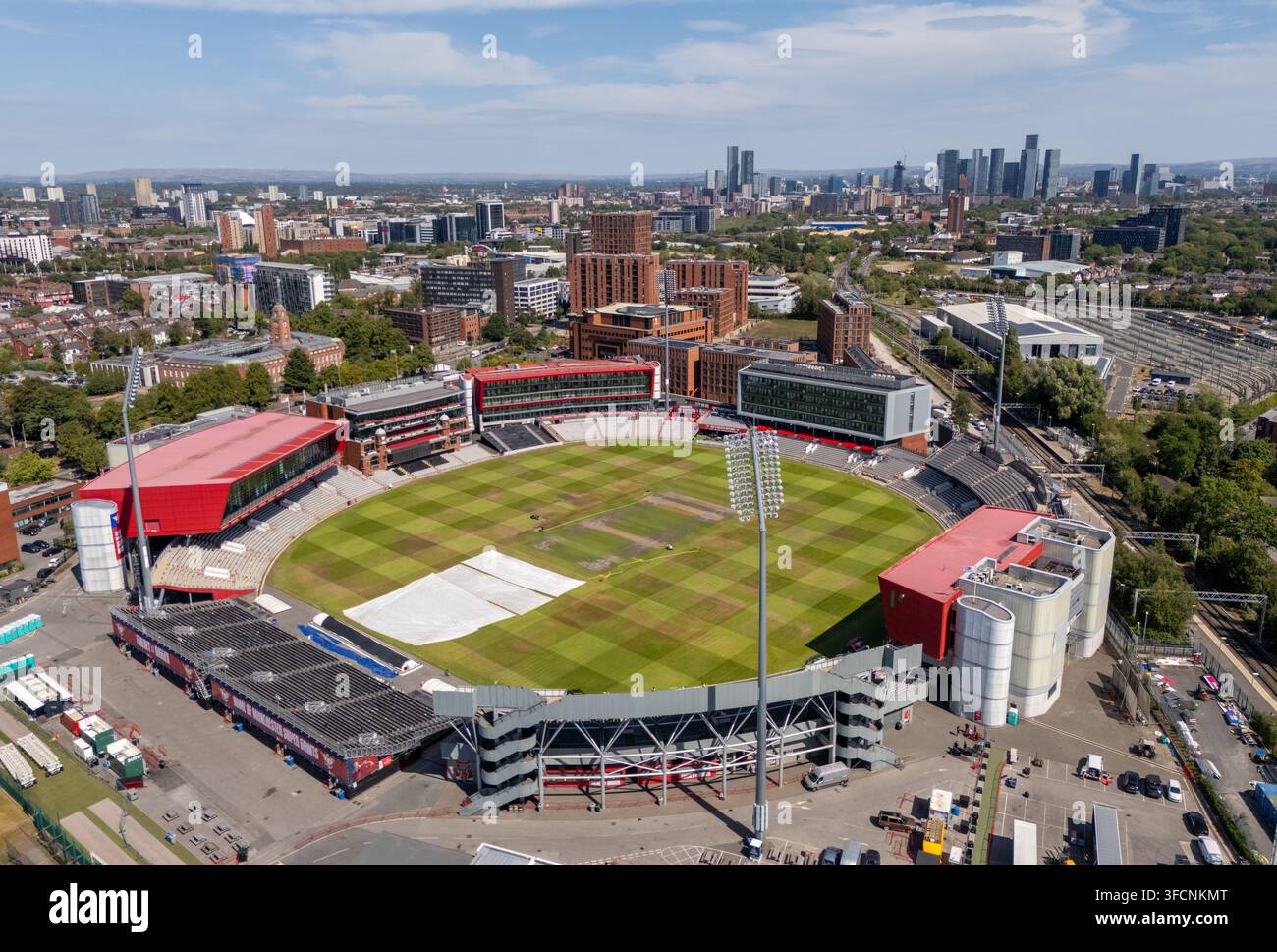Emirates Old Trafford Cricket Ground, Manchester, Inghilterra, veduta aerea della sede del Lancashire Cricket. Foto Stock
