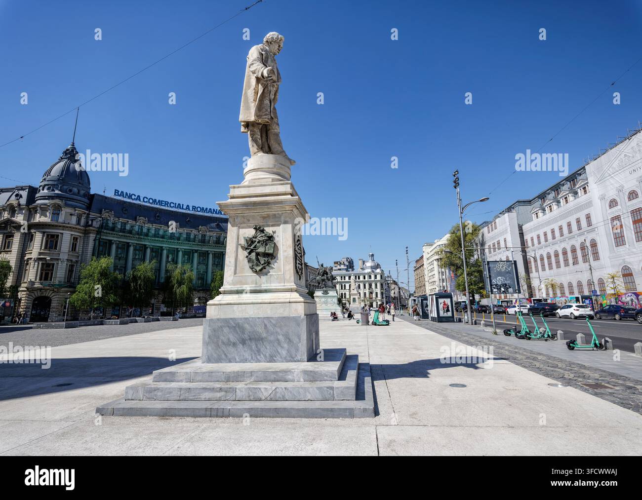 Statua in Piazza dell'Università (Piata Universitaii), Bulevardul Regina Elisabeta, Città Vecchia, Settore 1, Bucarest Foto Stock