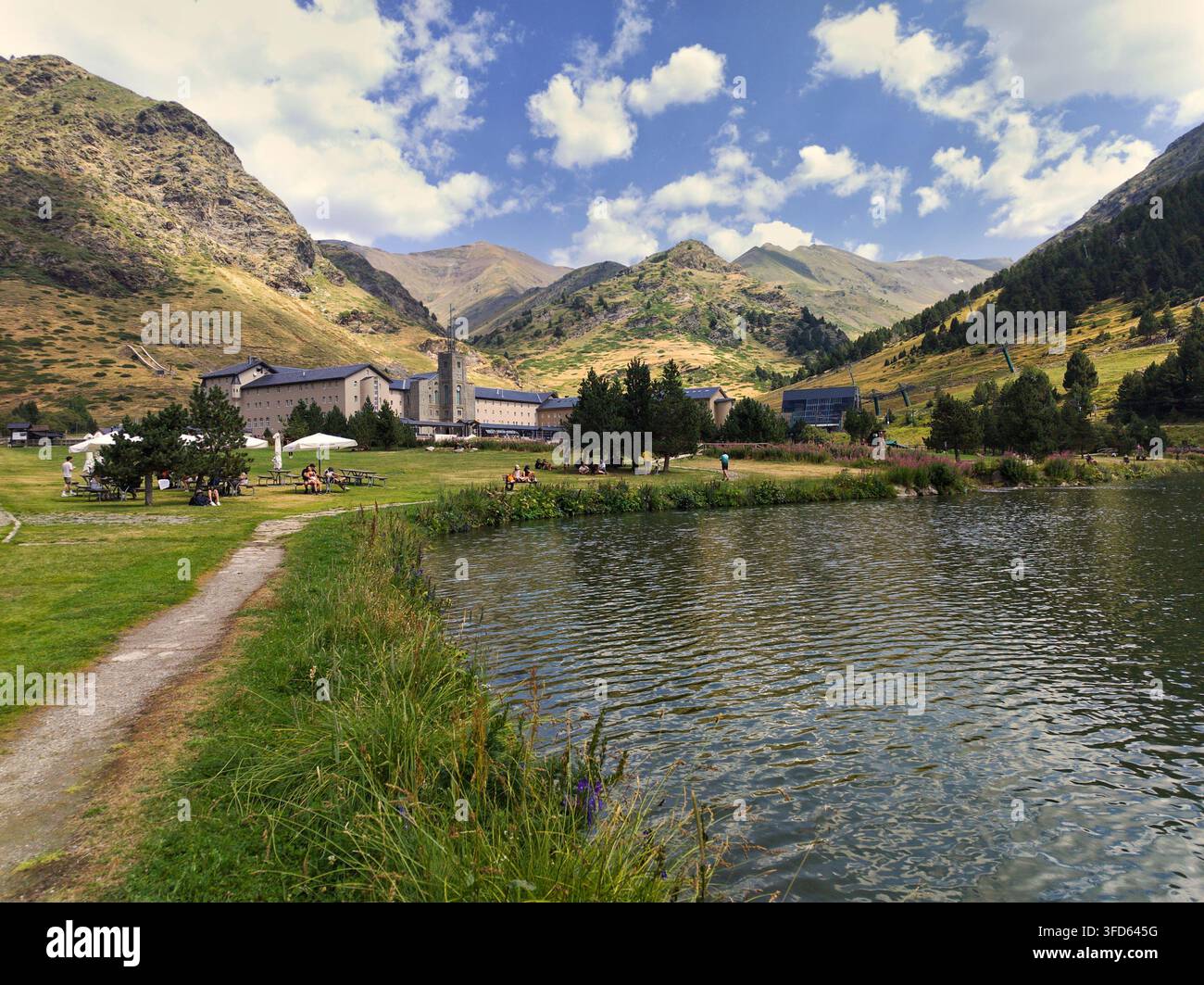 Viste dell'Hotel Valle de Nuria a Queralbs. provincia di Girona in Spagna Foto Stock