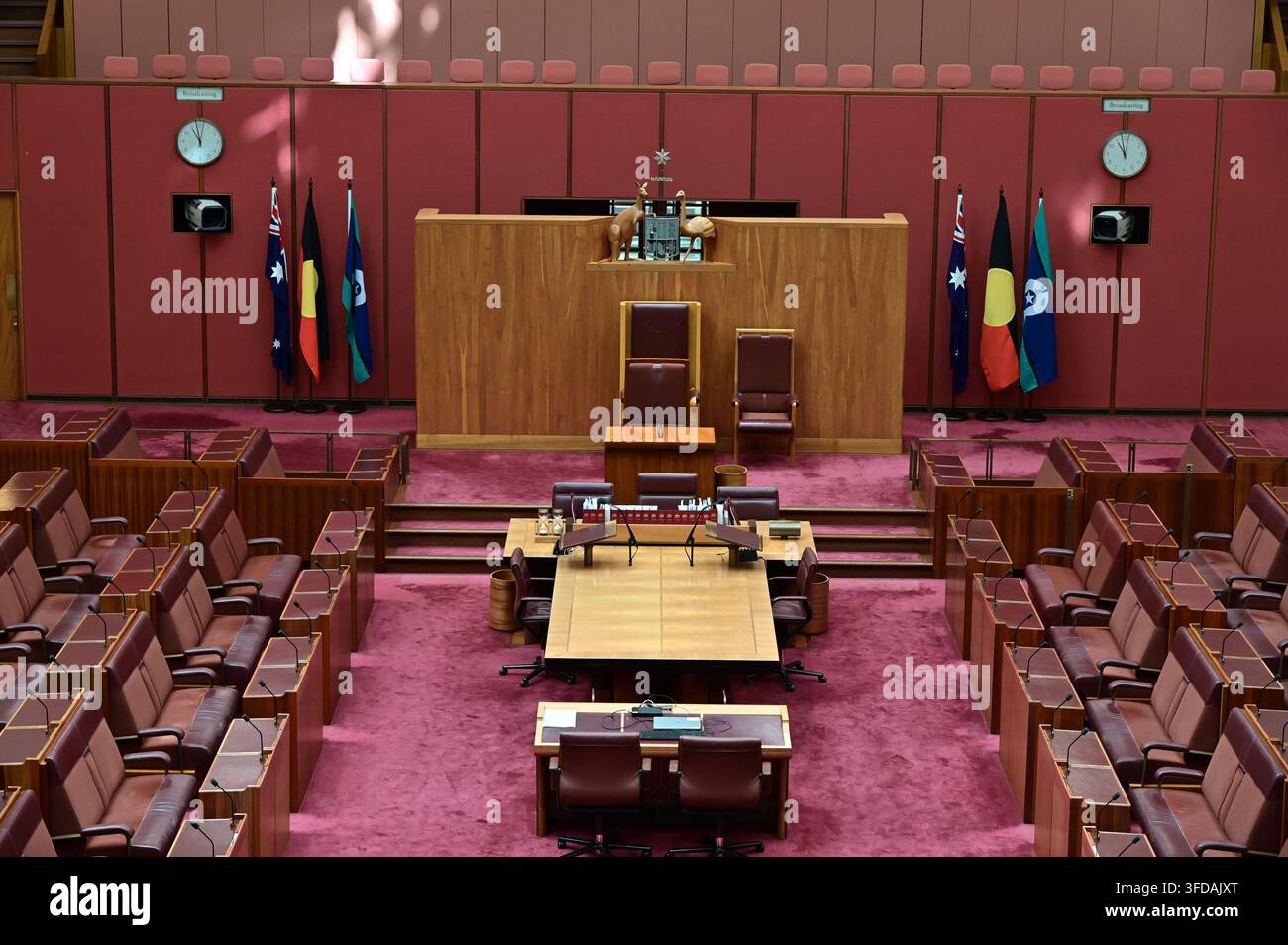 CANBERRA, ACT - 16 MAR 2023: Senato australiano all'interno della Casa del Parlamento australiano. Il Senato è composto da 76 senatori. Dodici senatori rappresentano ogni Foto Stock