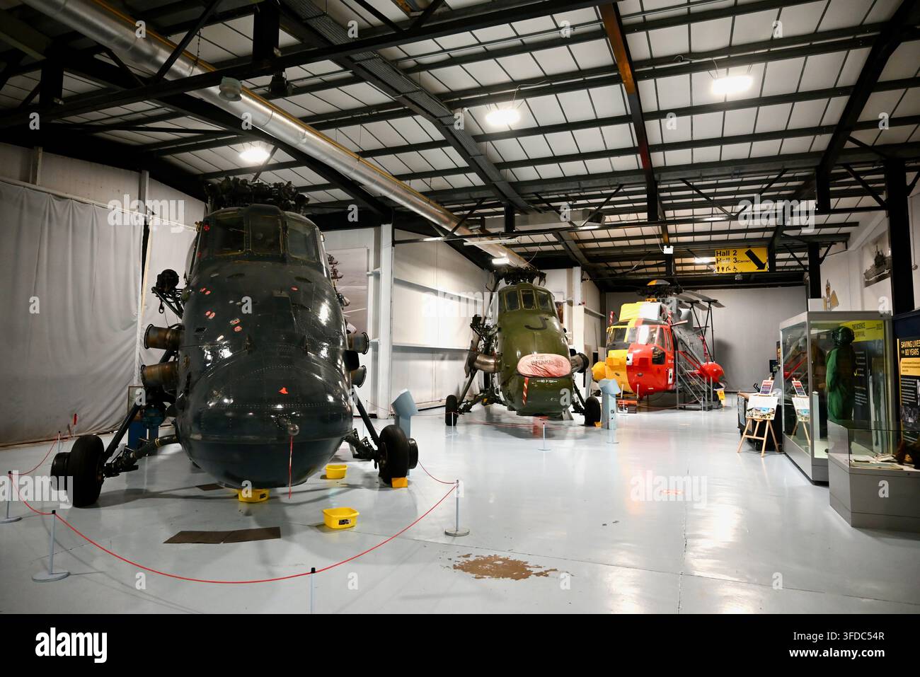 Royal Navy Museums: Aviazione navale - museo della Fleet Air Arm Yeovilton - elicotteri Wessex e Westland Sea King Foto Stock