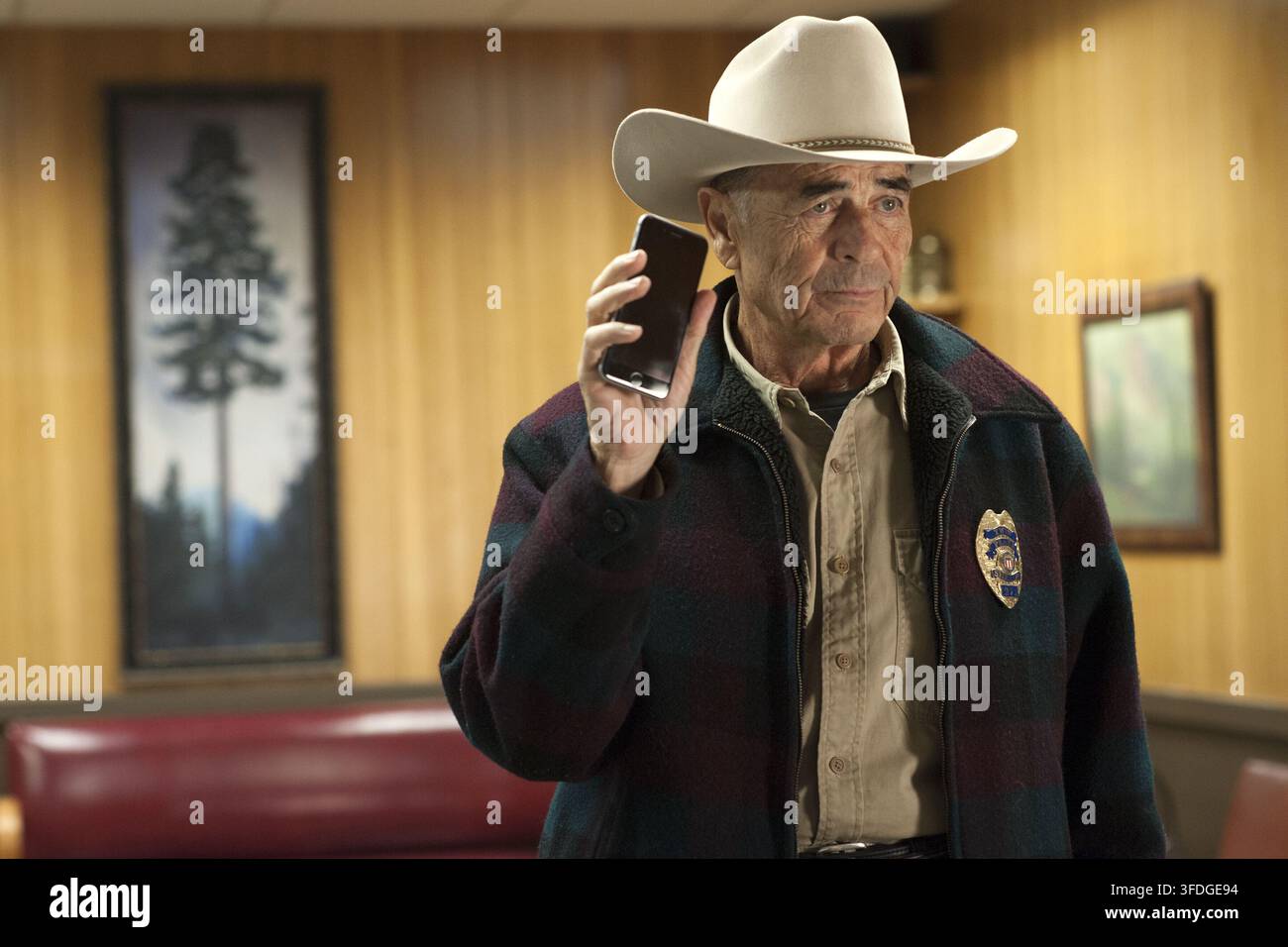 ROBERT FORSTER in TWIN PEAKS (2017), diretto da DAVID LYNCH e MARK FROST. Stagione 1x4. Credit: SHOWTIME NETWORKS / Album Foto Stock