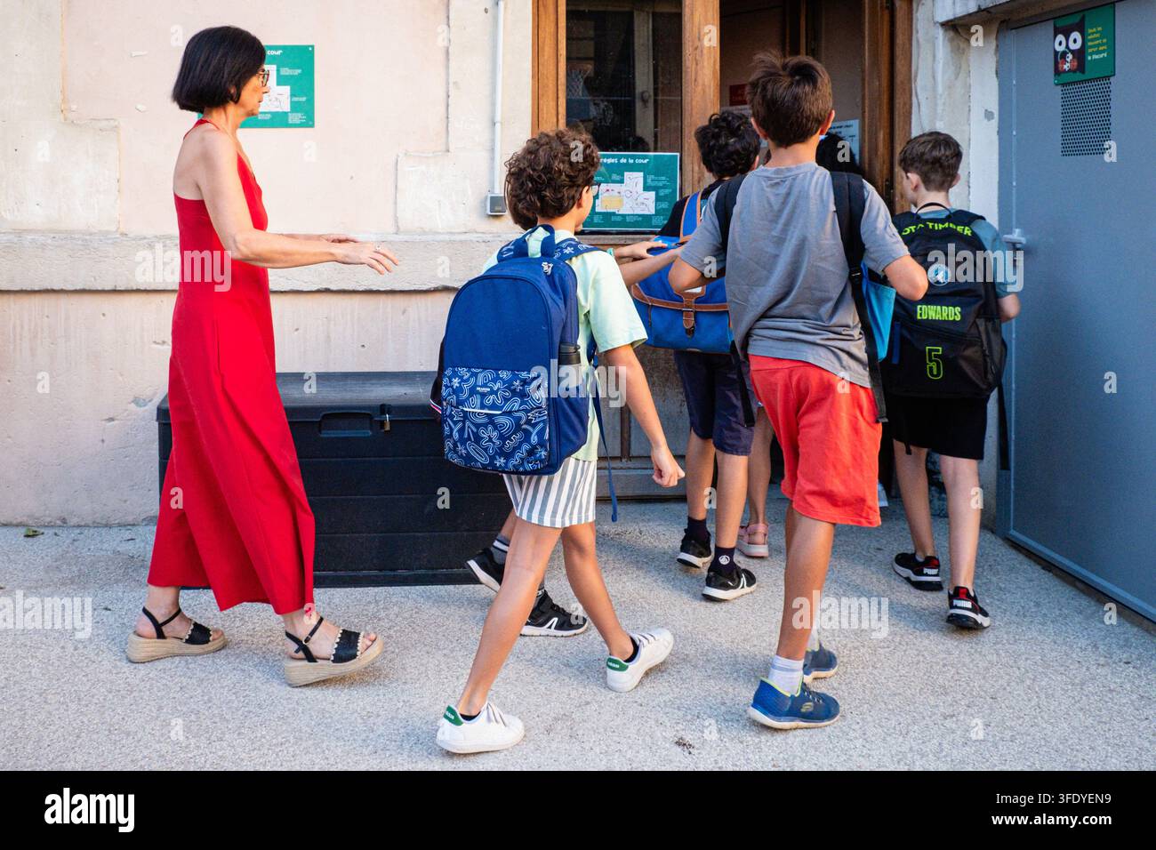 Francia, Lione, 01-09-2026. L'inizio del nuovo anno scolastico alla scuola elementare Louis Pradel. Foto Stock