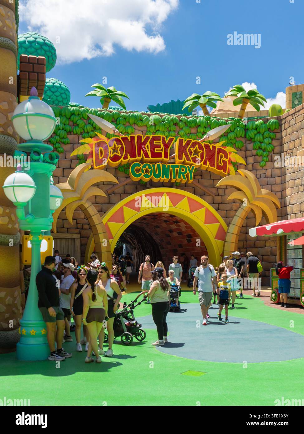 L'ingresso di Donkey Kong all'Epic Universe di Orlando Foto Stock