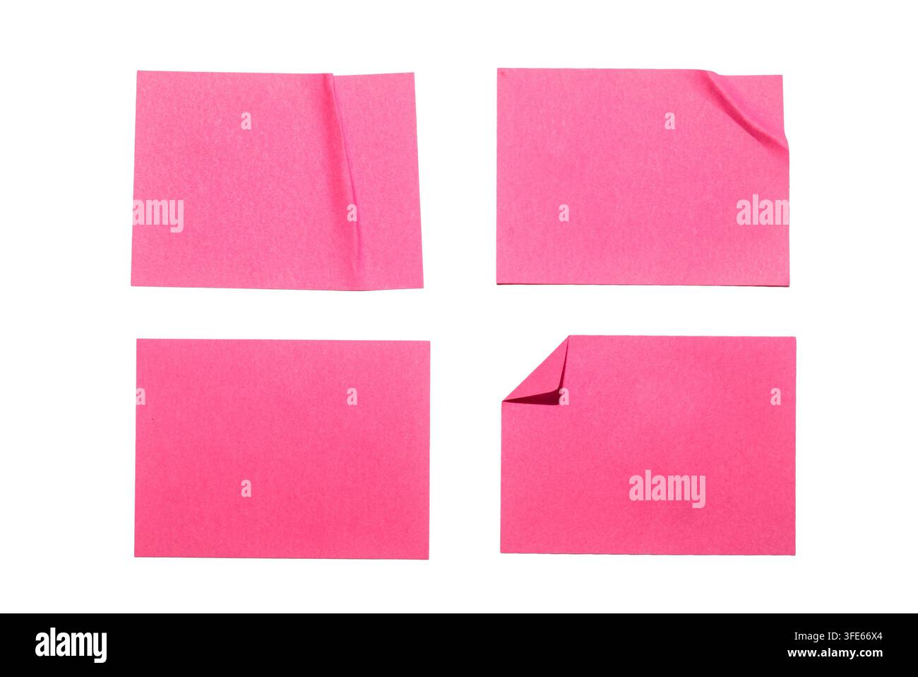 Set di quattro adesivi di carta rosa isolati su uno sfondo bianco puro. Texture di carta realistica con pieghe, piegature e angoli arricciati. Foto Stock