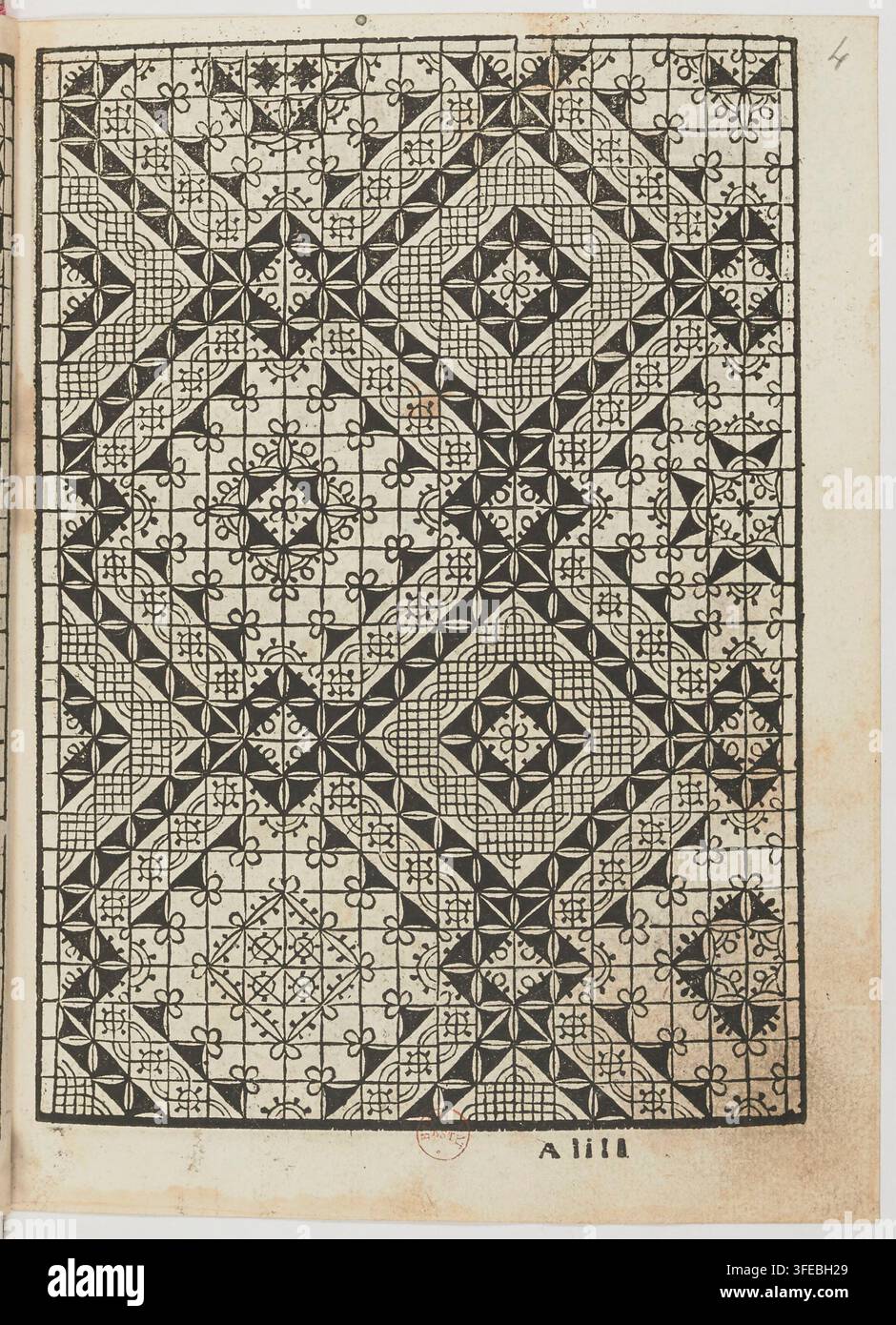 Un'incisione del 1544 tratta da un libro di Matteo Pagano, un incisore italiano, che mostra un motivo geometrico rettangolare di motivi a diamante e quadrati con intricate tratteggi incrociati, forme floreali e linee intrecciate, pensato come modello per ricami o lavori a maglia, con il testo "A IIII" visibile. Foto Stock