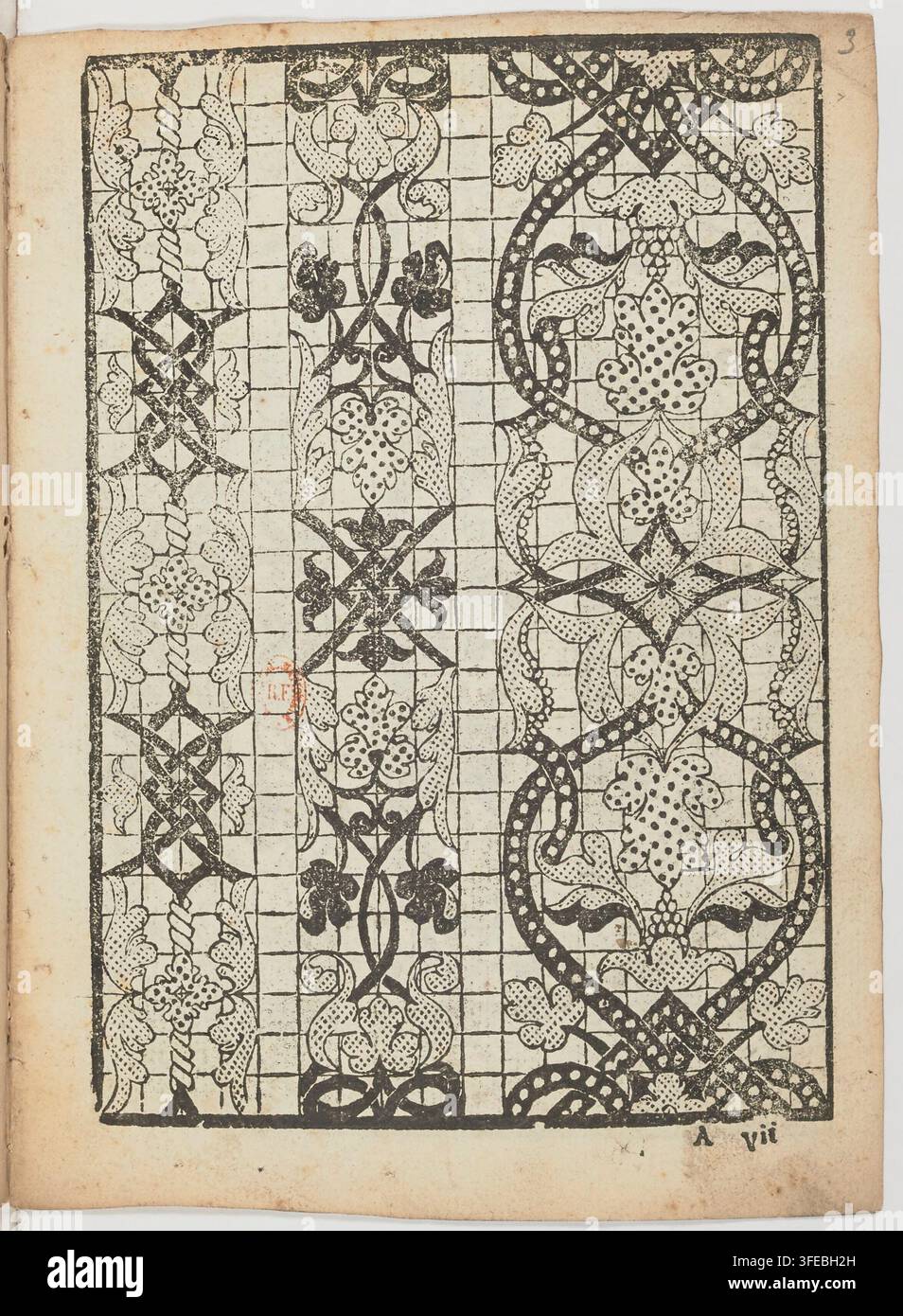 Un'incisione del 1563 di Iseppo Foresto, un incisore italiano, con un disegno rettangolare per arazzo o ricamo, con motivi floreali e geometrici ripetuti e forme floreali elaborate all'interno di forme ovali. Foto Stock