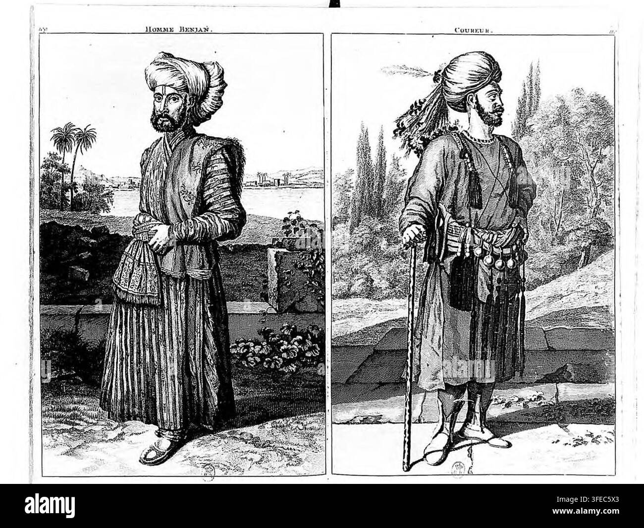 Una stampa del 1718 che presenta due uomini di Benjan, una regione associata all'India, all'Iran e alla Russia, in piedi all'aperto in pannelli separati, con turbanti e lunghe vesti, uno che tiene un bastone, su sfondi paesaggistici con alberi e mura. Foto Stock