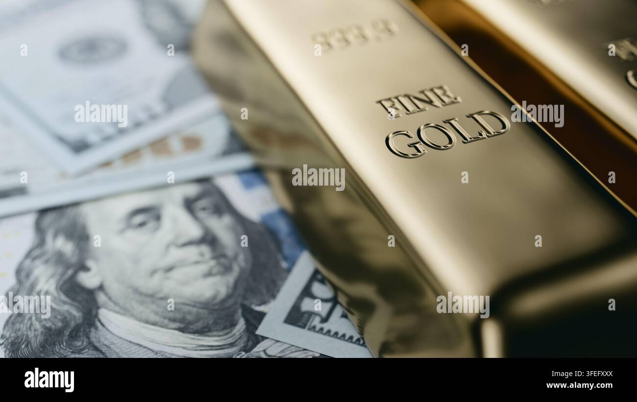 Barre d'oro fini appoggiate su banconote di dollari statunitensi. Rendering 3D Foto Stock
