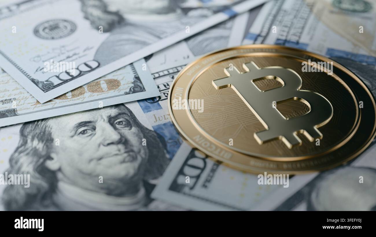 Moneta Bitcoin appoggiata su banconote di dollari USA sparse. Rendering 3D Foto Stock