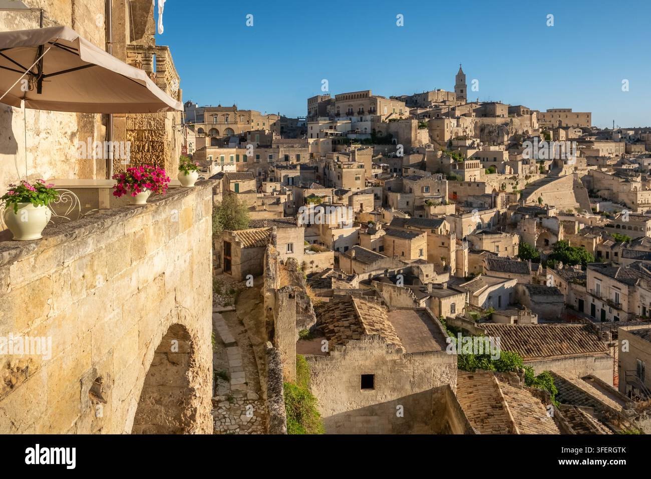 Vista panoramica dell'antica città di Matera, Italia Foto Stock