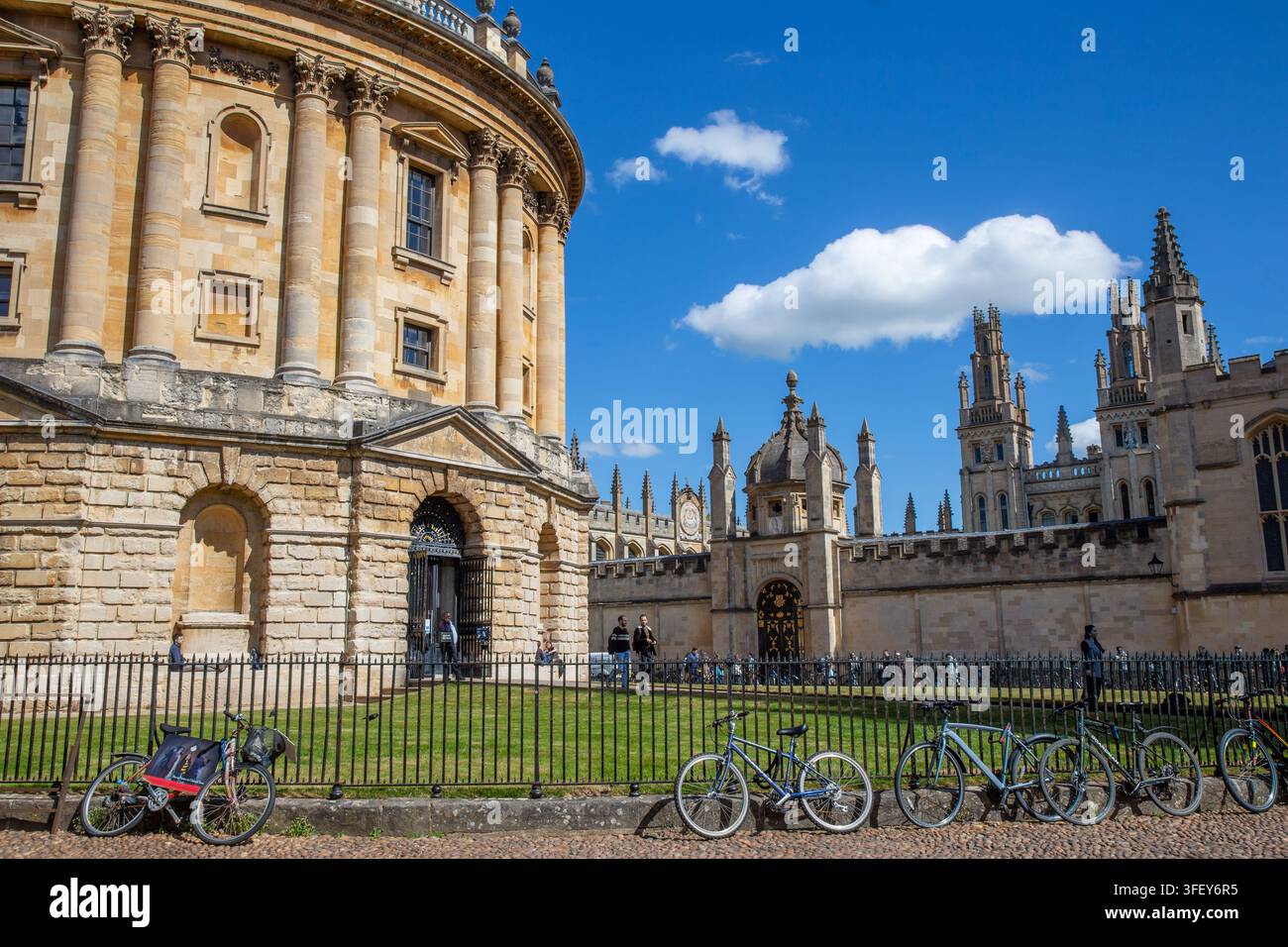 L'edificio Radcliffe Camera e il All Souls College, Oxford Foto Stock