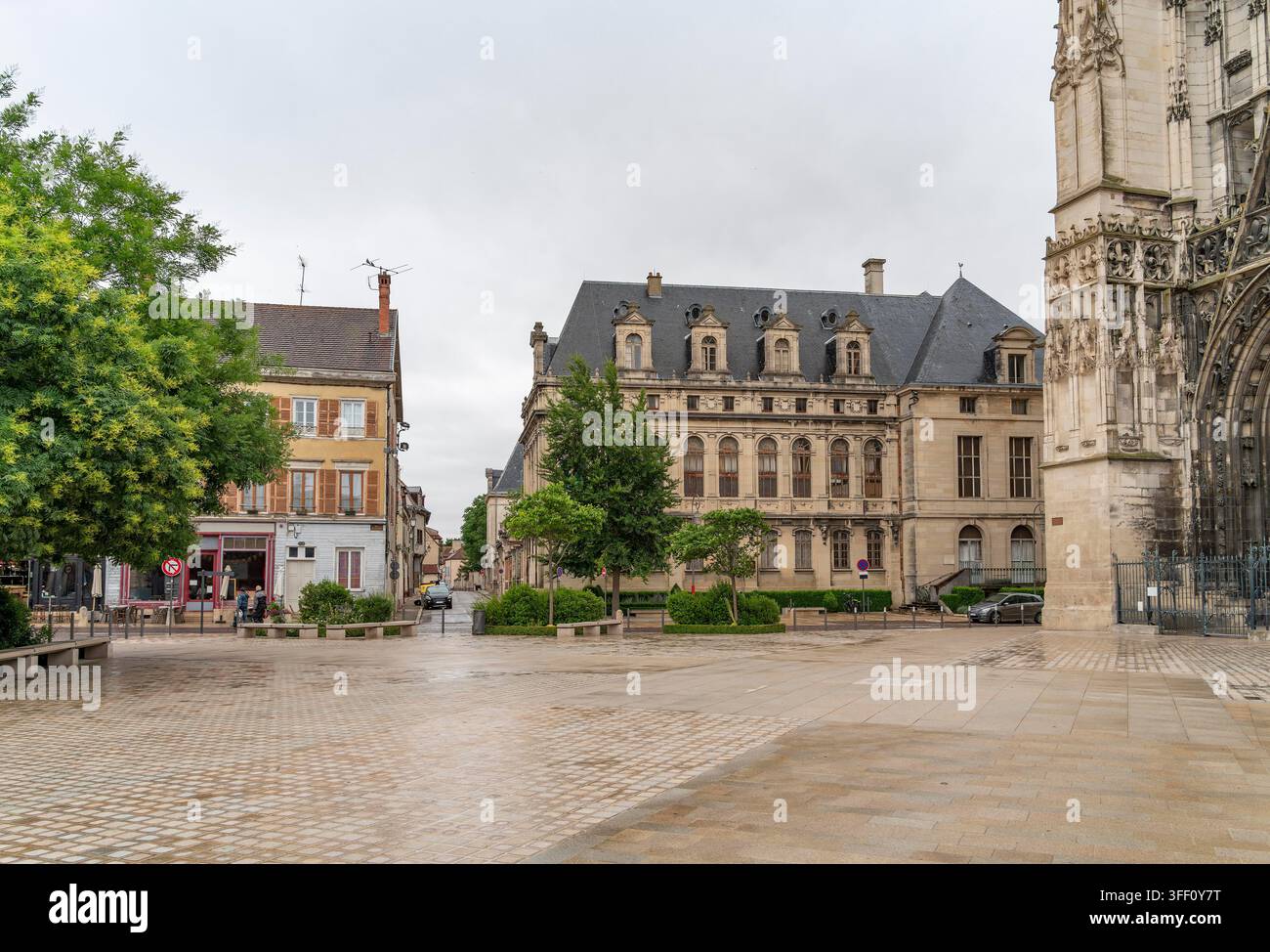 Impressione di Troyes, un comune e la capitale del dipartimento di Aube nella regione Grand Est della Francia nord-orientale. Foto Stock
