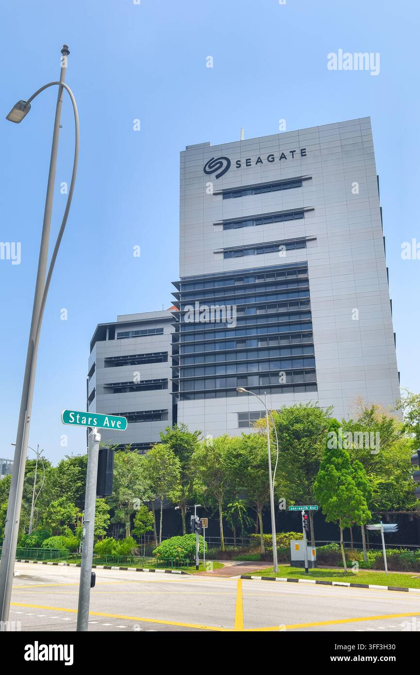 Struttura di Seagate Technology a Singapore, un importante fornitore globale di archiviazione dati elettronica e dischi rigidi Foto Stock
