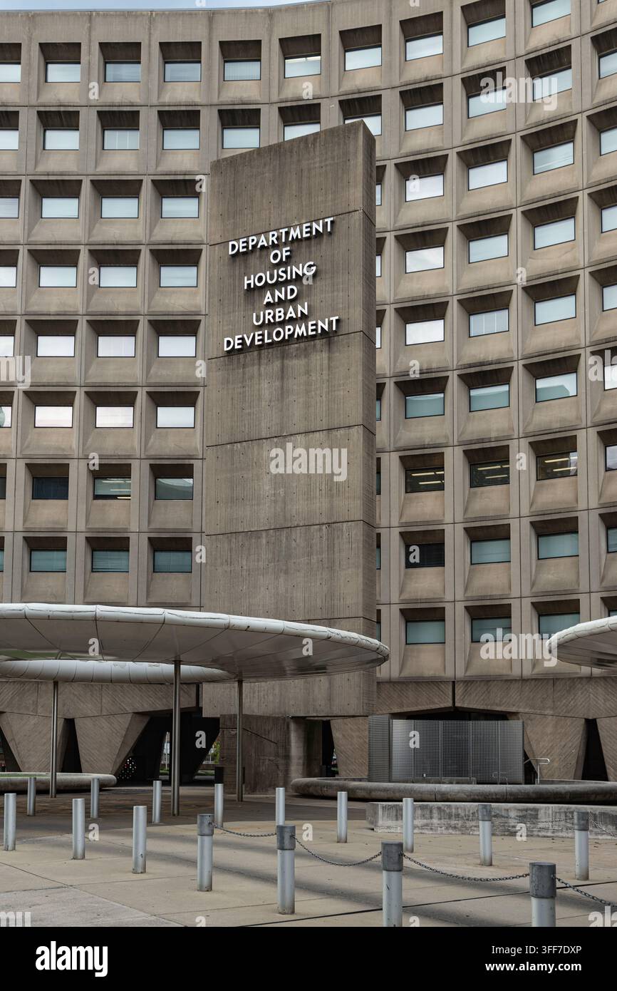 Washington, DC, USA, 4 settembre 2026: Edificio del Dipartimento degli Stati Uniti per l'Edilizia Abitativa e lo Sviluppo Urbano Foto Stock
