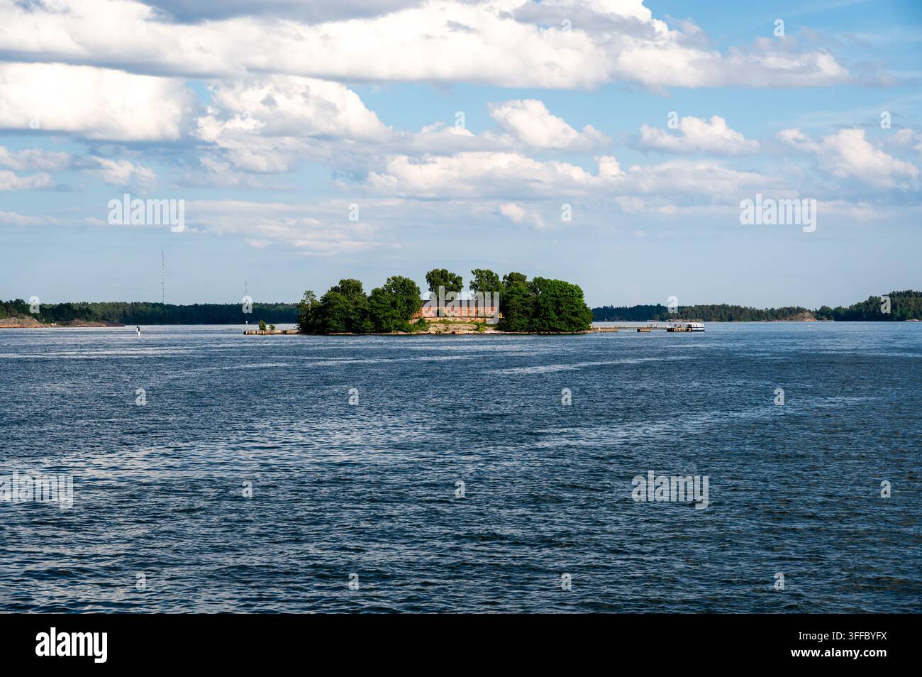 Vista panoramica della piccola isola di Lonna nell'arcipelago di Helsinki Foto Stock