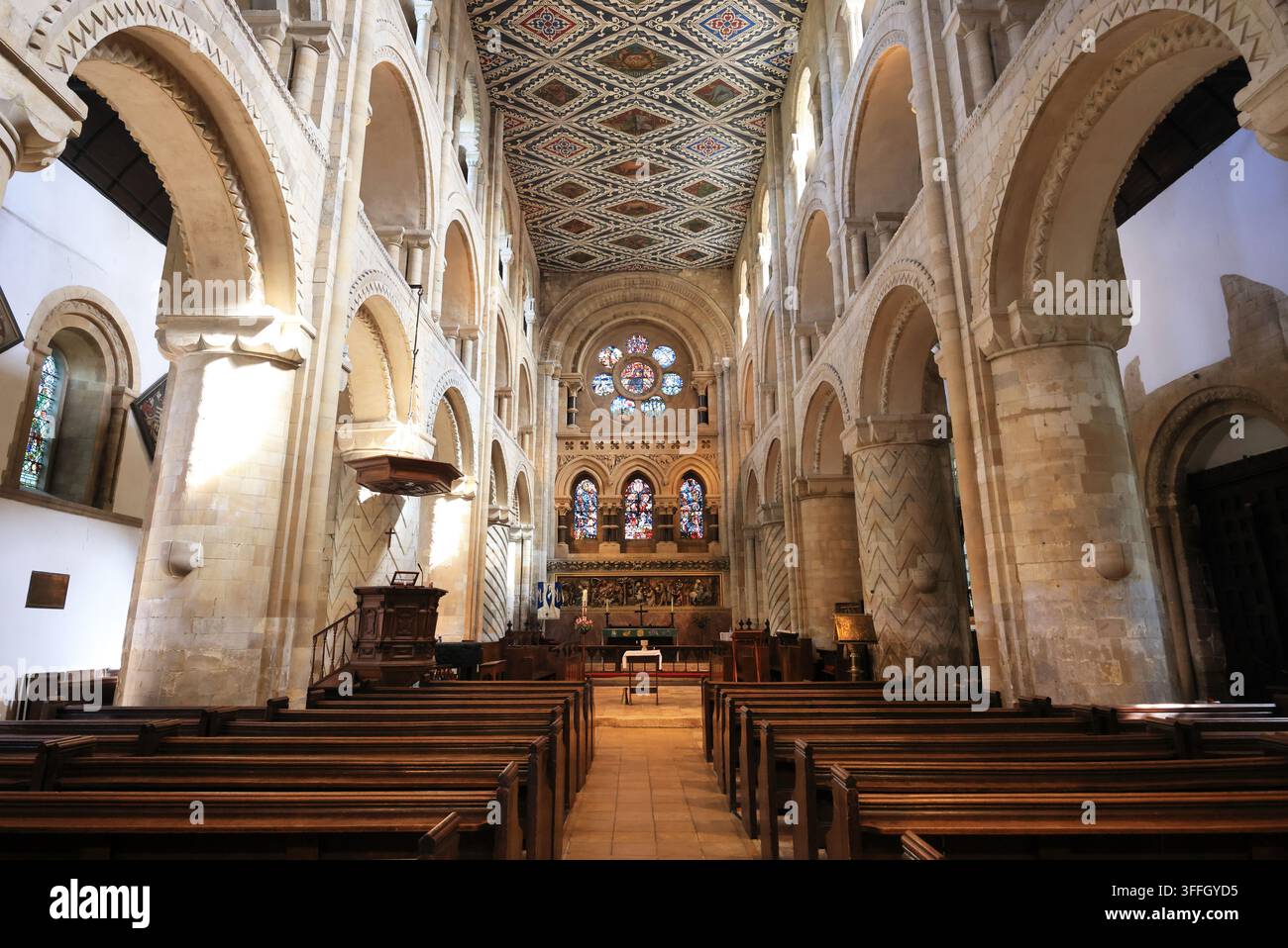 La chiesa sopravvissuta a Waltham Abbey, dove si trova la pietra commemorativa dei re Harold, ucciso nella battaglia di Hastings nel 1066, nell'Essex, Regno Unito. Foto Stock