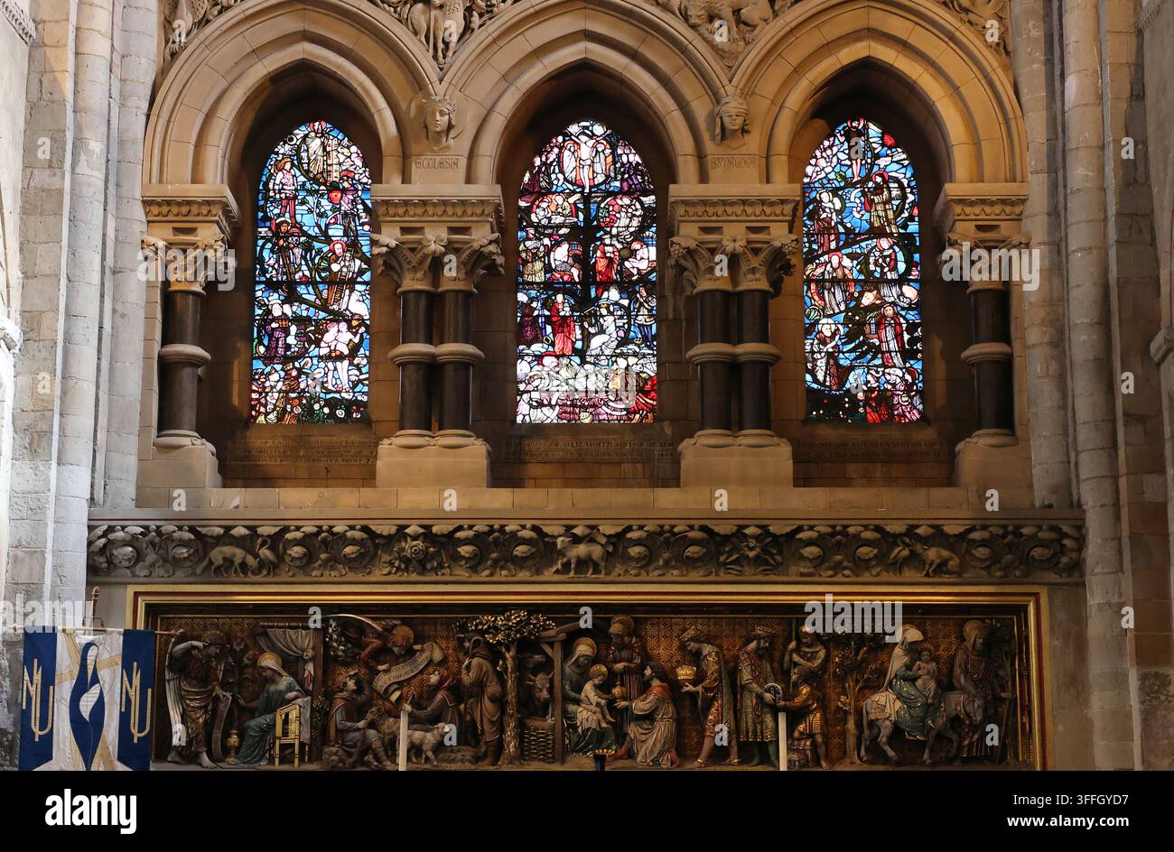 La chiesa sopravvissuta a Waltham Abbey, dove si trova la pietra commemorativa dei re Harold, ucciso nella battaglia di Hastings nel 1066, nell'Essex, Regno Unito. Foto Stock