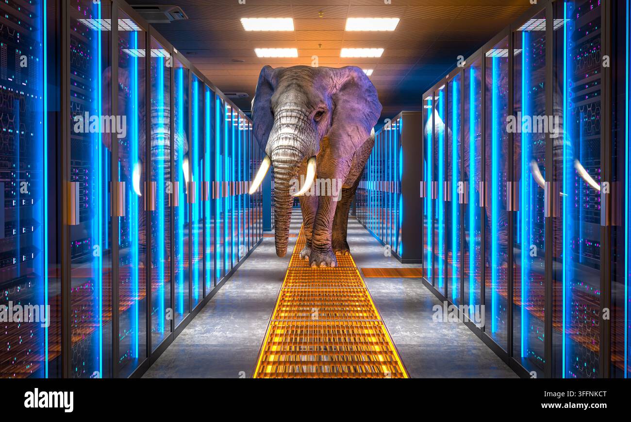 Elefante che cammina lungo un corridoio di un data center 3D Foto Stock
