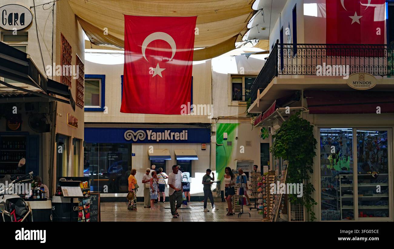 Una filiale della banca Yapi Kredi a Bodrum, Turchia. Foto Stock