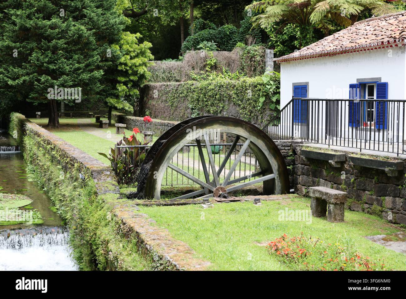 Mulino ad acqua nostalgico nella municipalità di Furnas, Sao Miguel, Azzorre, Portogallo Foto Stock