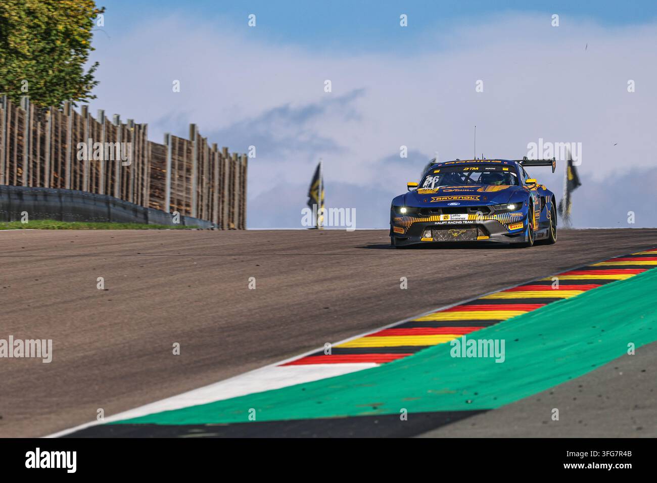 Arjun Maini (IND/HRT Ford Racing, #36), Ford Mustang GT3 Evo DTM (Campionato tedesco di auto turistiche) - Gara 7, Sachsenring l'11.09.2026. Foto Stock