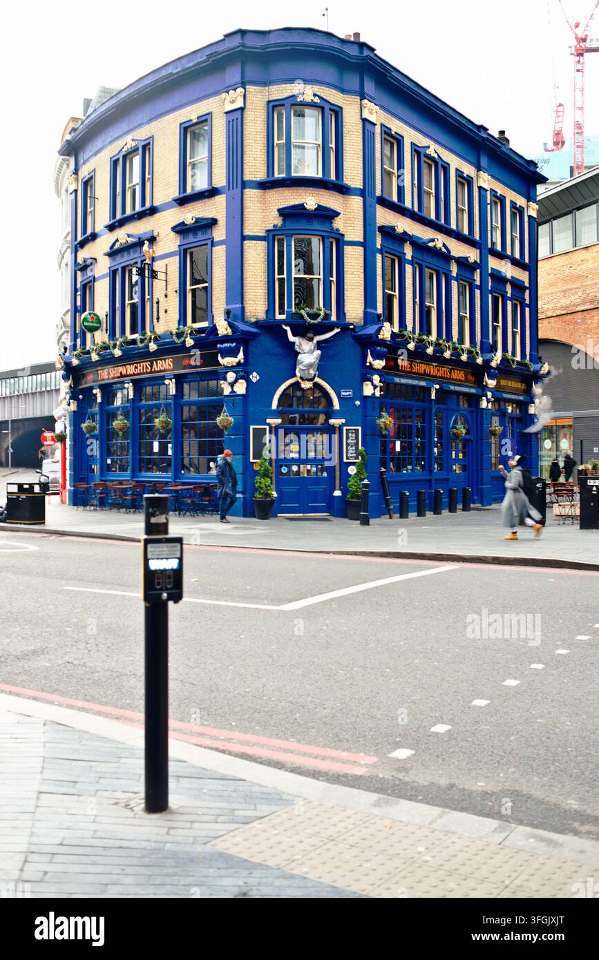 The Shipwright Arms, London Bridge, Londra, Inghilterra Foto Stock