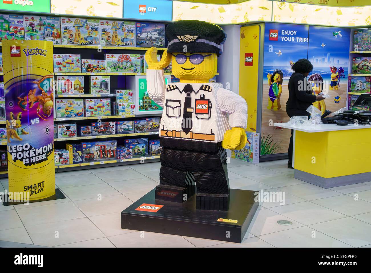 Miami Florida, Aeroporto Internazionale di Miami, Negozio LEGO, LEGO, LEGO City, LEGO Duplo, LEGO Pokemon, negozio di giocattoli, negozio in aeroporto, negozio al dettaglio, interno negozio, LEGO br Foto Stock