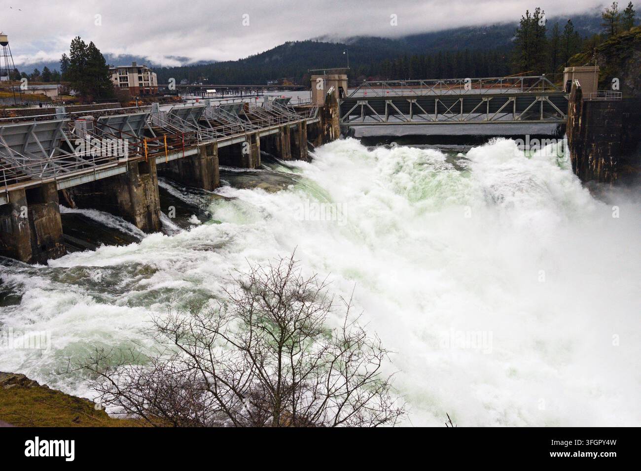 Diga di Post Falls lungo il fiume Spokane. Post Falls, Nord-Idaho. Foto Stock