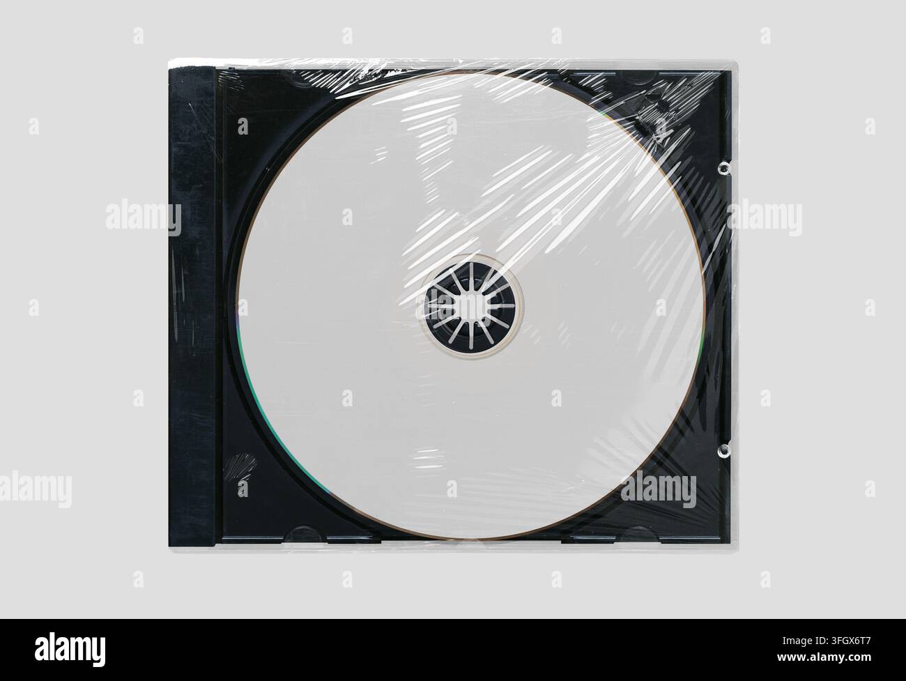 Custodia CD classica con CD vuoto avvolto nella plastica Foto Stock