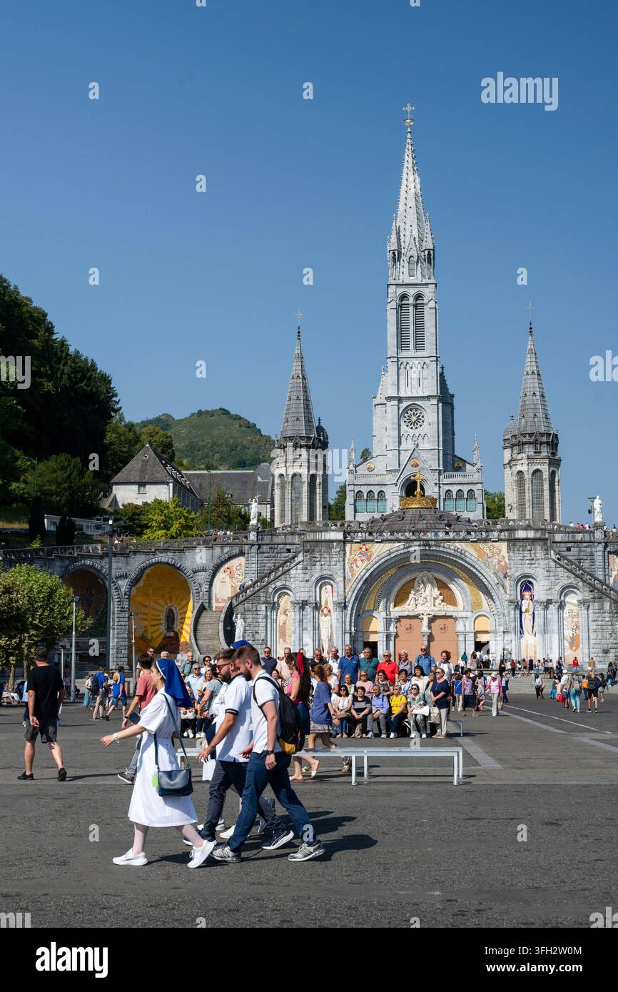 Lourdes (sud-ovest della Francia): santuario, santuario di Nostra Signora di Lourdes. Basilica di Nostra Signora del Rosario Foto Stock