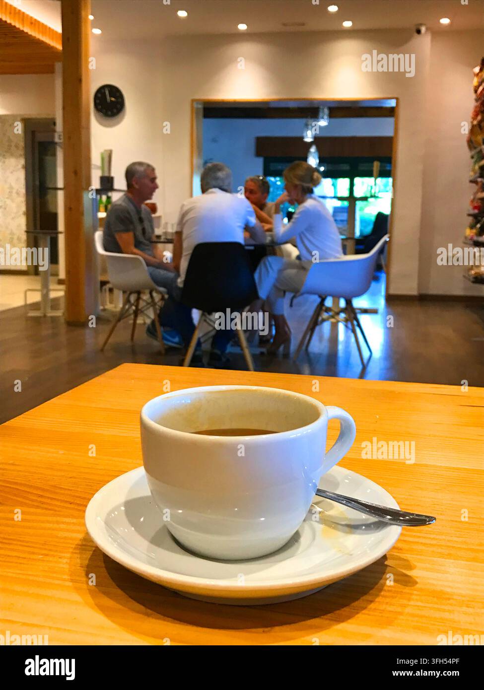 Tazza di caffè in una caffetteria. Foto Stock