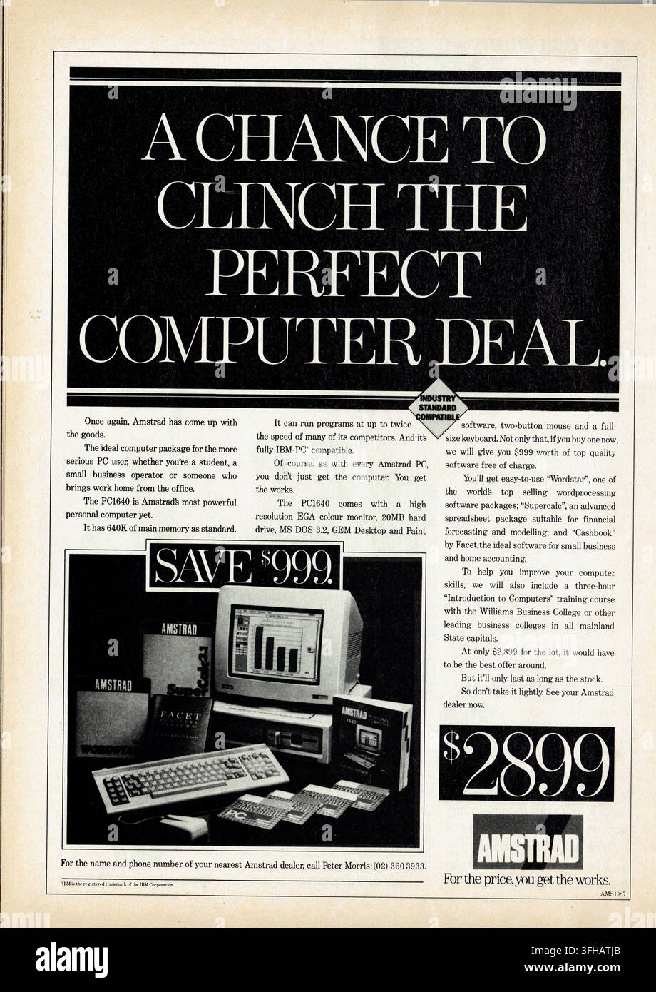 Annuncio vintage del 1988 su rivista stampata australiana per il sistema informatico personale Amstrad PC1640 con configurazione monitor EGA 640K RAM. Foto Stock