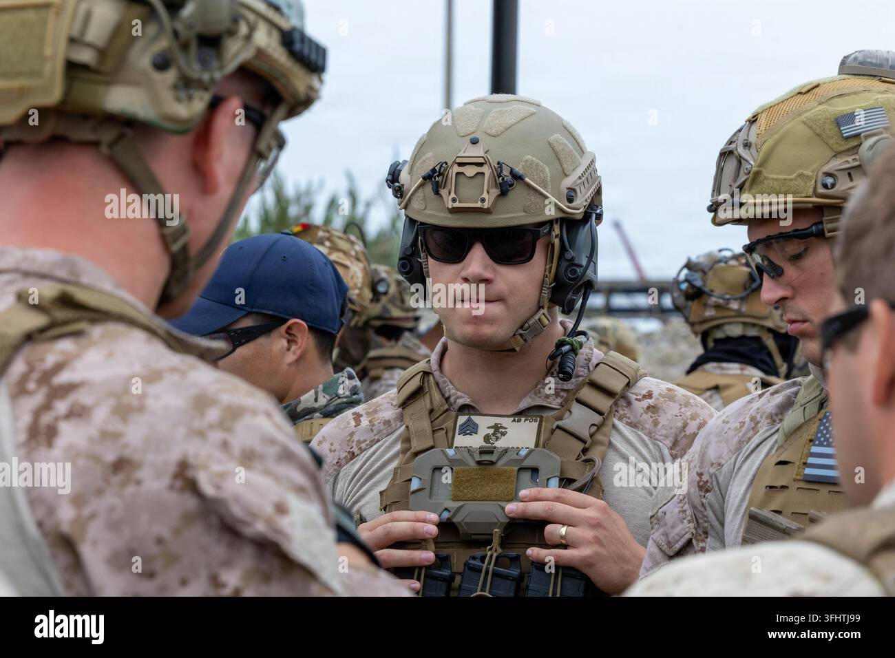 Il sergente statunitense Maxwell Webb della Force Reconnaissance Company, 4a Divisione dei Marines, partecipa a UNITAS 2026, un esercizio di addestramento sponsorizzato dalle Forze navali statunitensi del Comando del Sud e dalla Quarta Flotta statunitense, che si svolge alla Base Naval Del Callao, Perù, il 12 settembre 2026, ospitato dal Perù per rafforzare le partnership e aumentare l'interoperabilità tra le forze navali e i Marines. Foto Stock