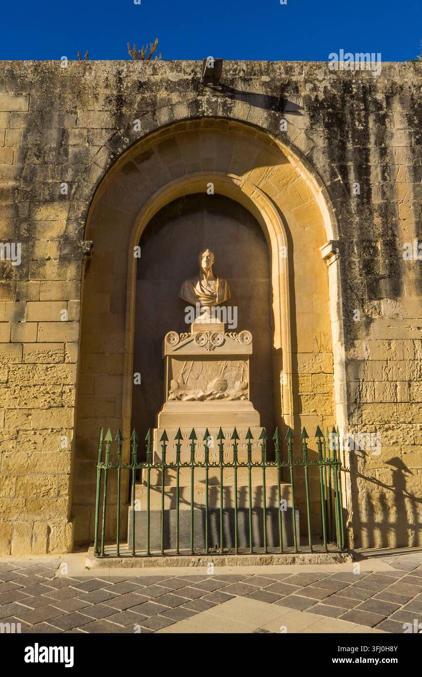 Malta - Valletta, Memoriale per il viceammiraglio Sir Henry Hotham ai Lower Barrakka Gardens Foto Stock