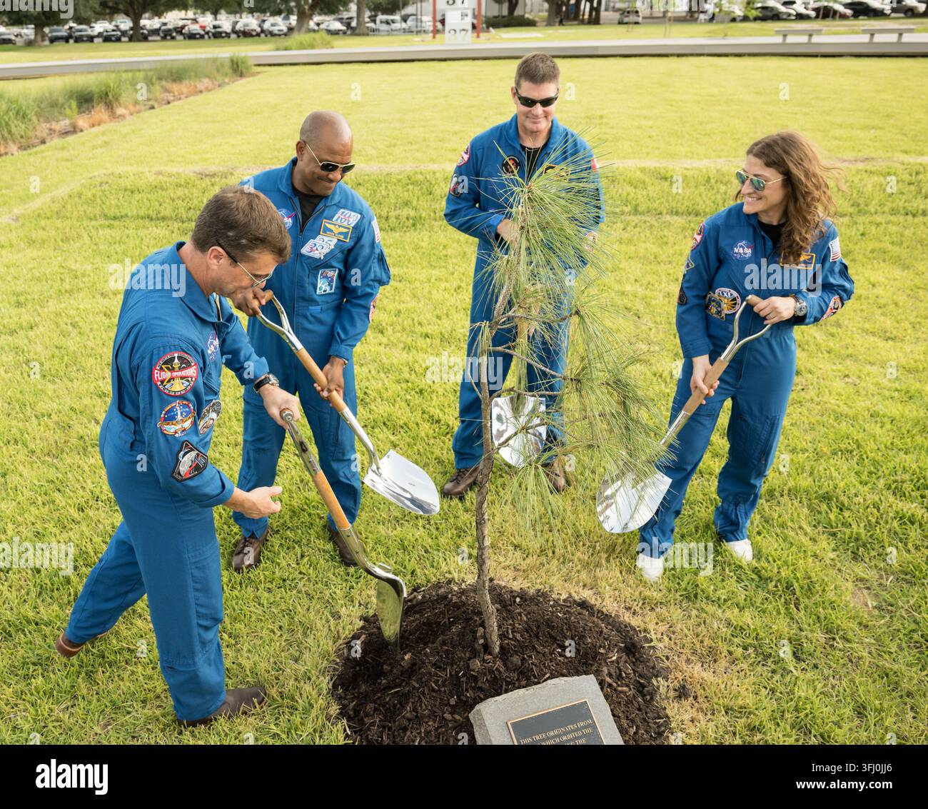 Dedica dell’albero lunare di Apollo 14, Centro spaziale Johnson, Texas, 25 giugno 2026 Foto Stock