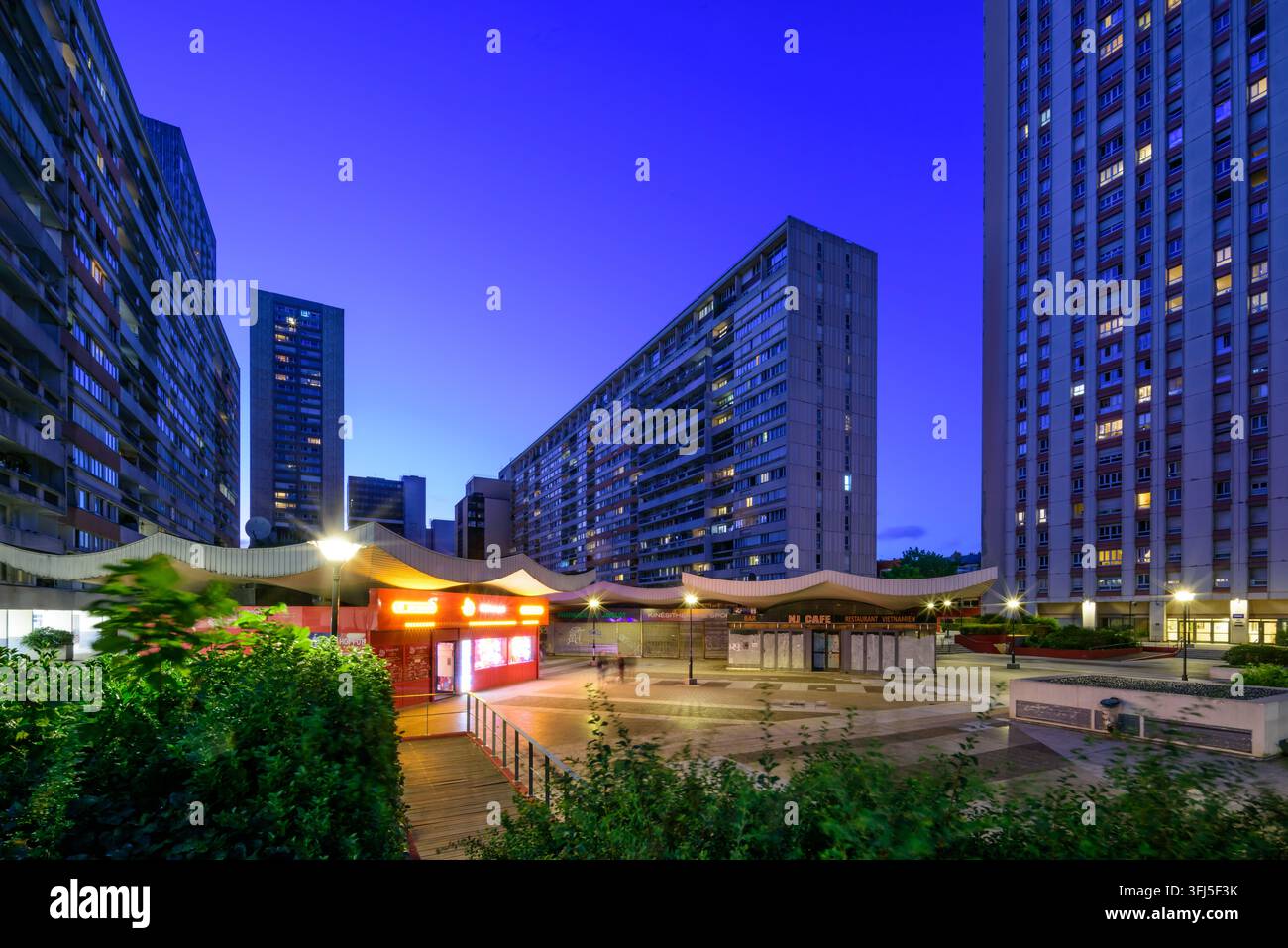 Parigi, quartiere Olympiades, centro commerciale "Pagode" // Parigi, quartiere Olympiades, centro commerciale "Pagode" Foto Stock