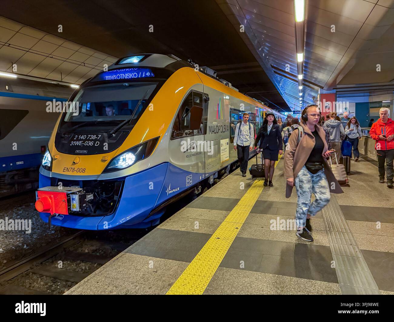 Cracovia, Polonia, Vedute all'interno della stazione centrale, Cracovia Glowny Foto Stock