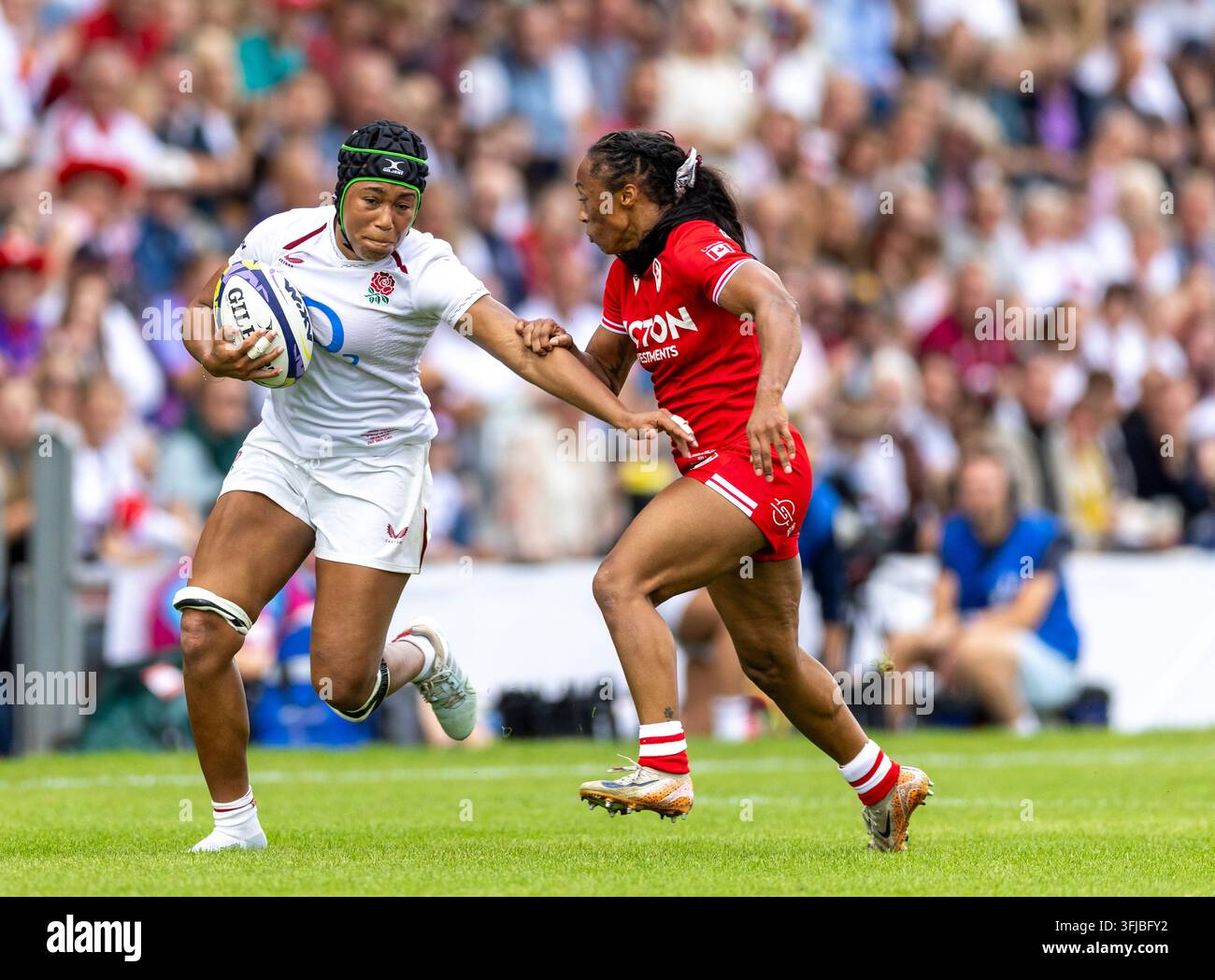 England Rugby Red Rose Sadia Kabeya in azione  Partita WXV Global Series Inghilterra Rugby Femminile contro Canada Rugby Femminile  Sandy Park Exeter  Credit Martin Edwards/Alamy Live News  Sabato19,Settembre,2026Sandy Park,Copyright Martin Edwards/Alamy News Live Tutti i diritti riservati. Immagine protetta dalle leggi internazionali sul copyright Foto Stock