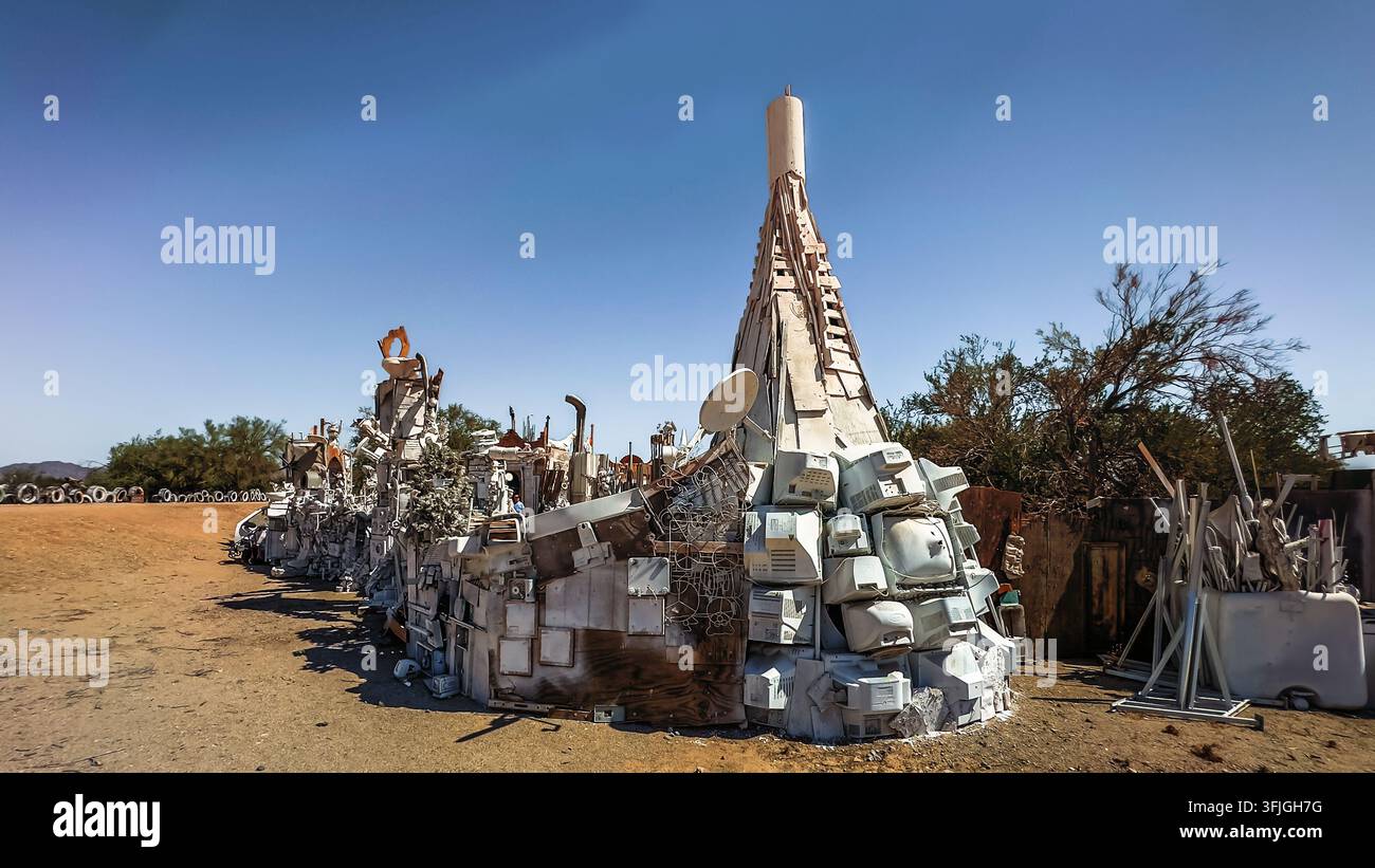California, USA, 30 settembre 2024, mostra d'arte a East Jesus, un'installazione artistica a Slab City, nel Foto Stock