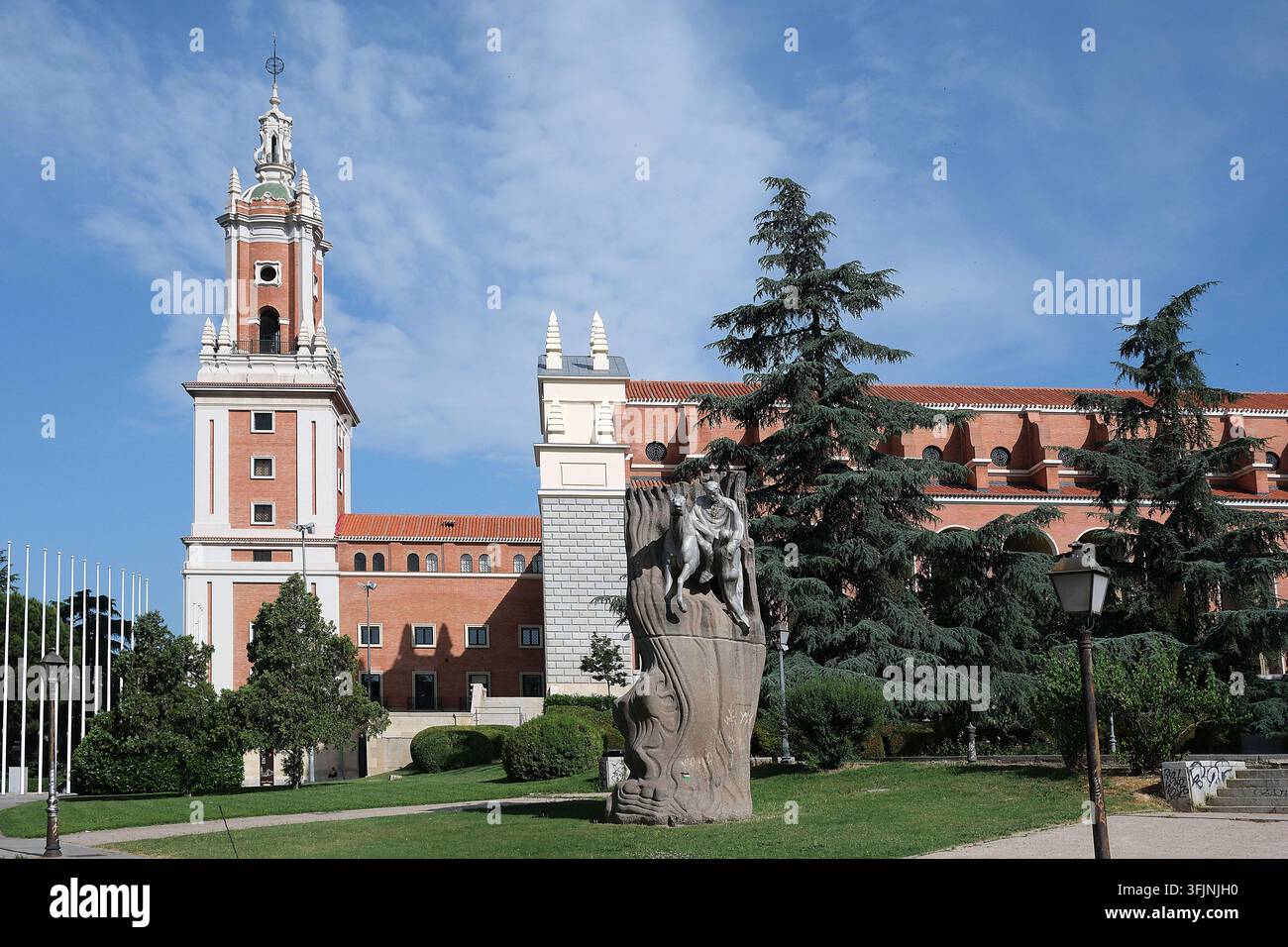 Spagna, Madrid: il Museo de América (Museo delle Americhe), costruito a partire dal 1943 secondo i progetti degli architetti Luis Martínez Feduchi e Luis M Foto Stock